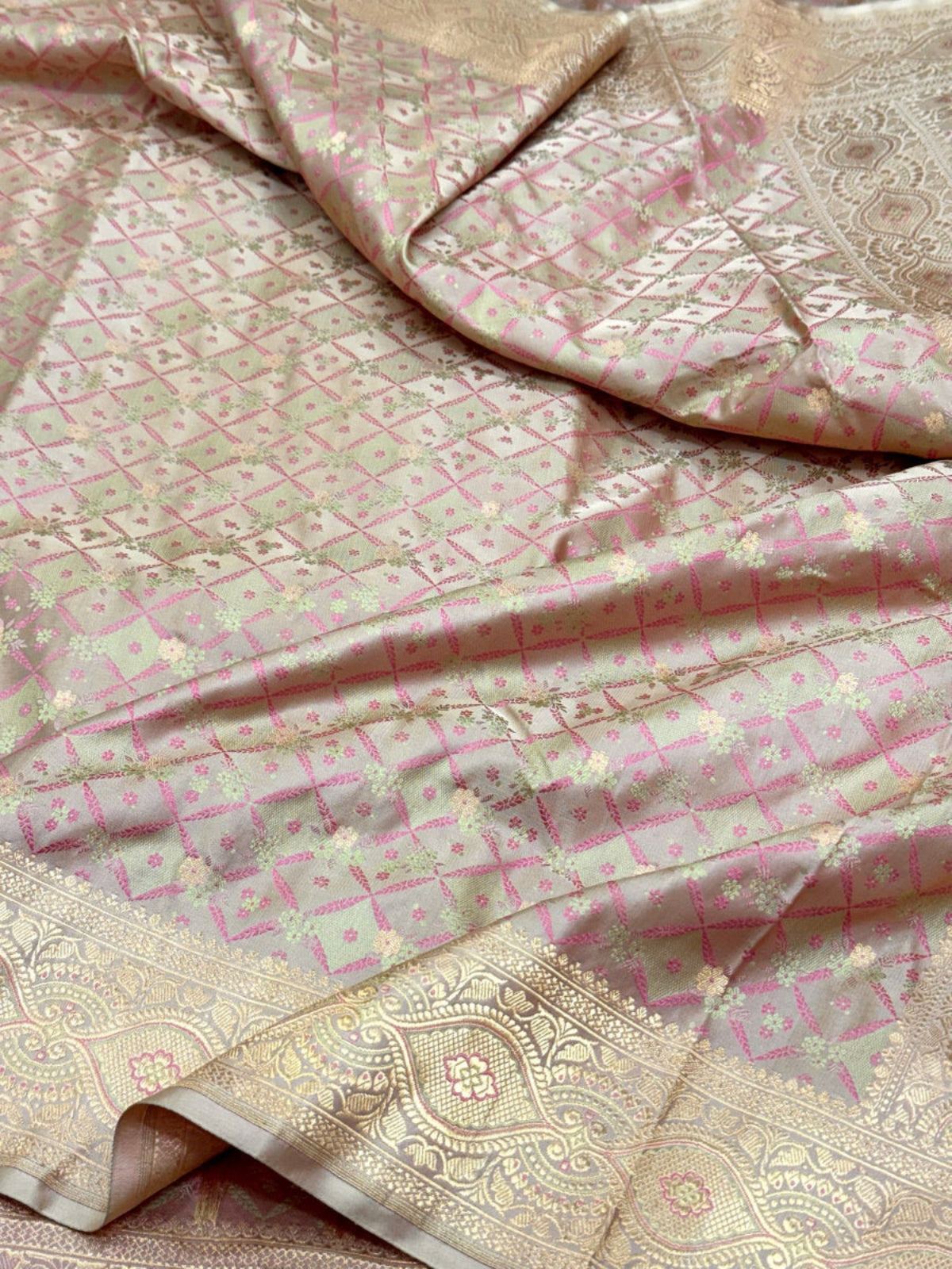 Beige Pure Satin Silk Handwoven Soft Drape Banarasi Tanchoi Saree