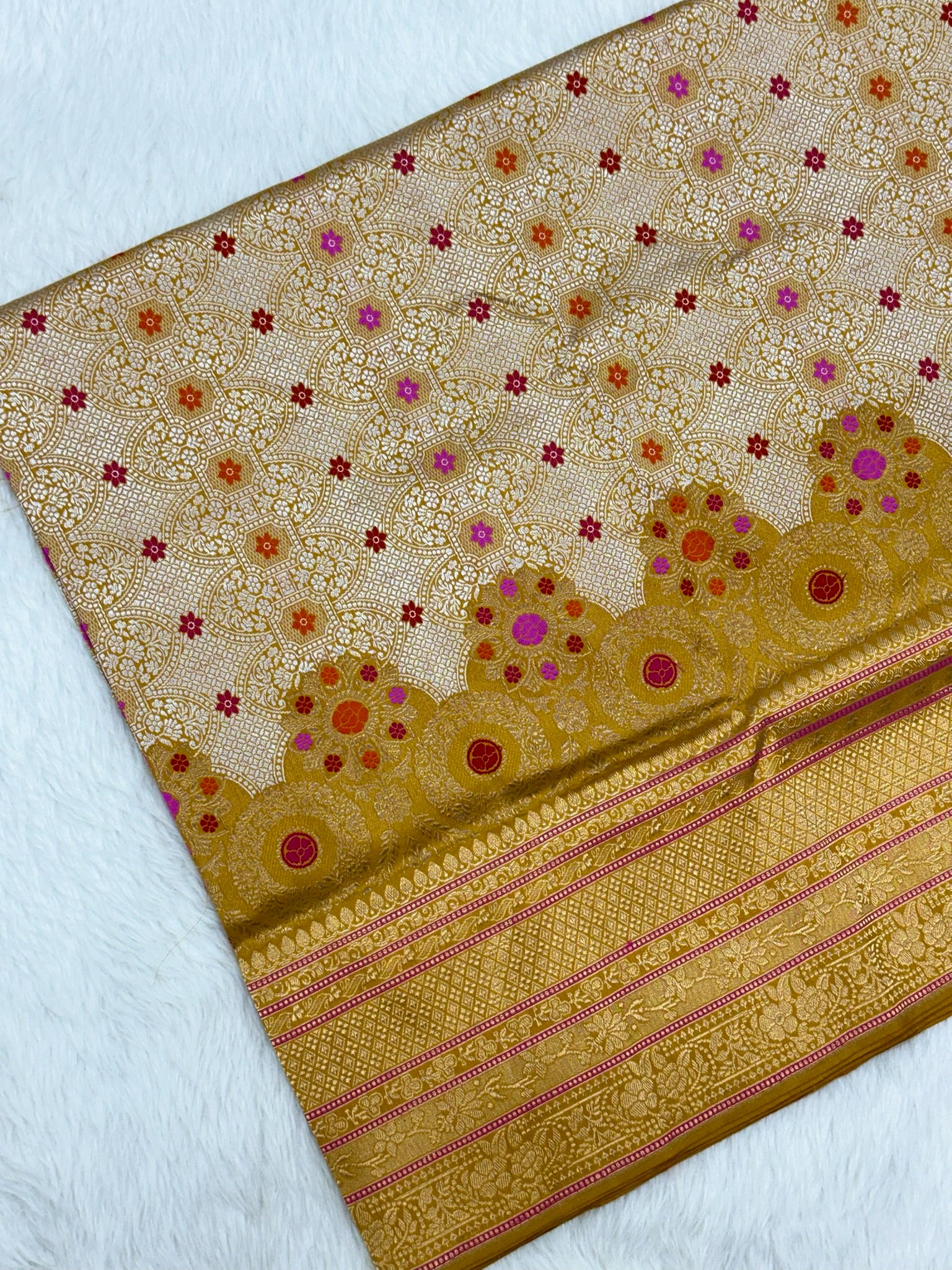 Mustard Yellow Pure Katan Silk Handwoven Banarasi Saree |Brocade|