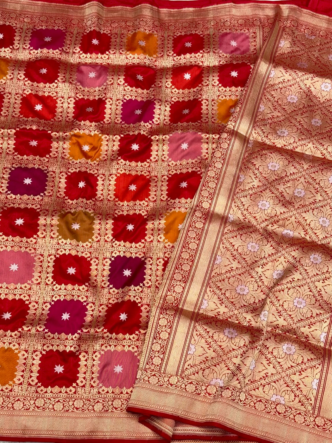 Red Pure Katan Silk Rangkaat weave - Pure Mulberry Silk | Kadhwa Technique | Handwoven Contemporary Rangkaat Banarasi Saree