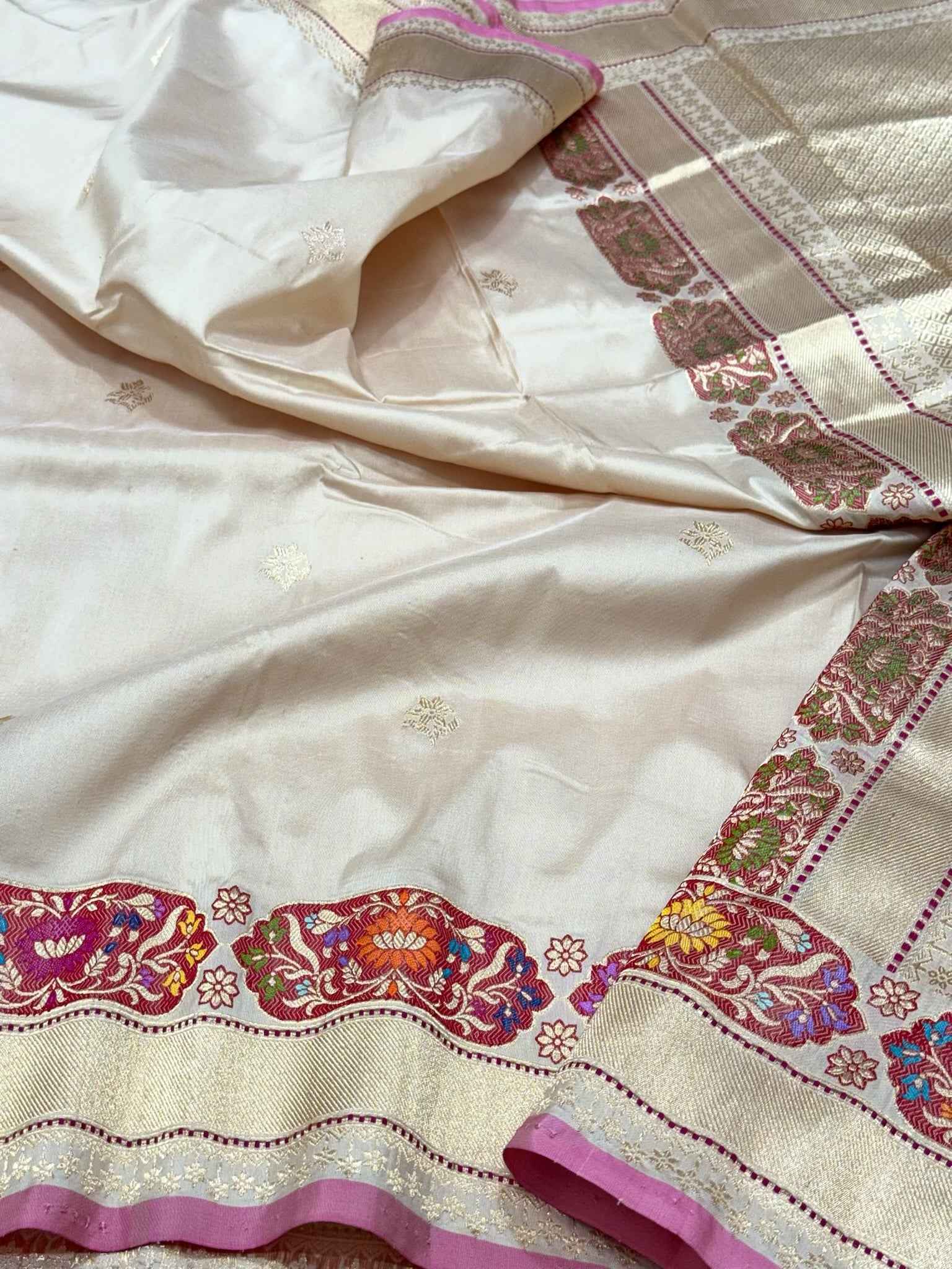 Ivory Pure Mulberry Katan Silk | Kadhwa Weave | Handwoven Banarasi Saree - The Regal Edit