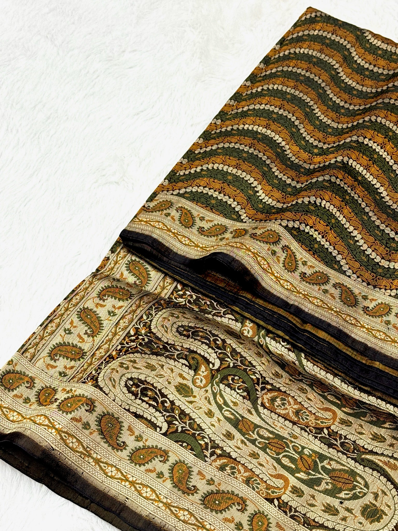 Brown Pure Satin Silk Handwoven Banarasi Saree |Tanchoi|