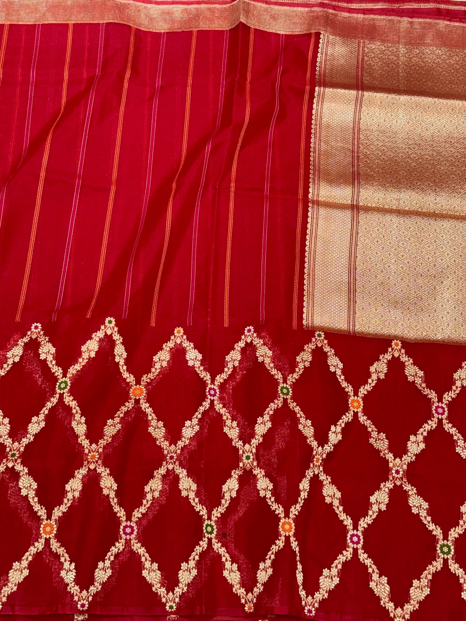 Red Pure Mulberry Silk | Kadhwa Weave | Pure Kora Silk Handwoven Exclusive Modern Half & Half Banarasi Saree