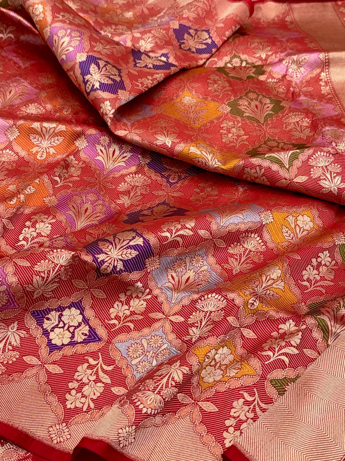 Red Pure Katan Mulberry Silk Handloom Banarasi Saree - Modern Rangkaat Saree