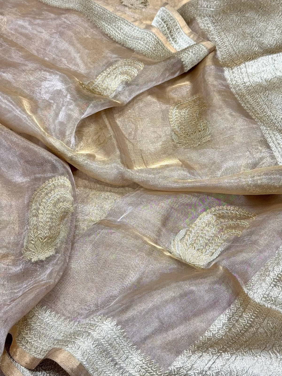 Molten Gold Pure Tissue Silk Handwoven Banarasi Saree | Kadhwa Ektara Weave | Pure Silk Vintage Banarasi Saree