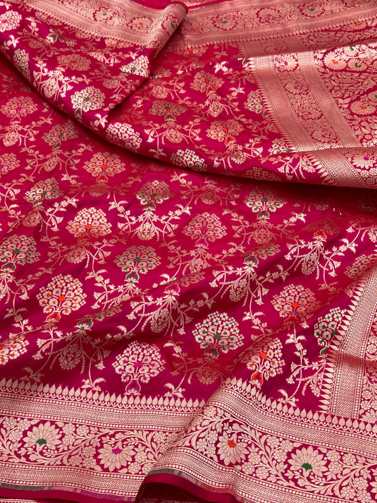 Pinkish Red Pure Katan Silk Handloom Banarasi Saree