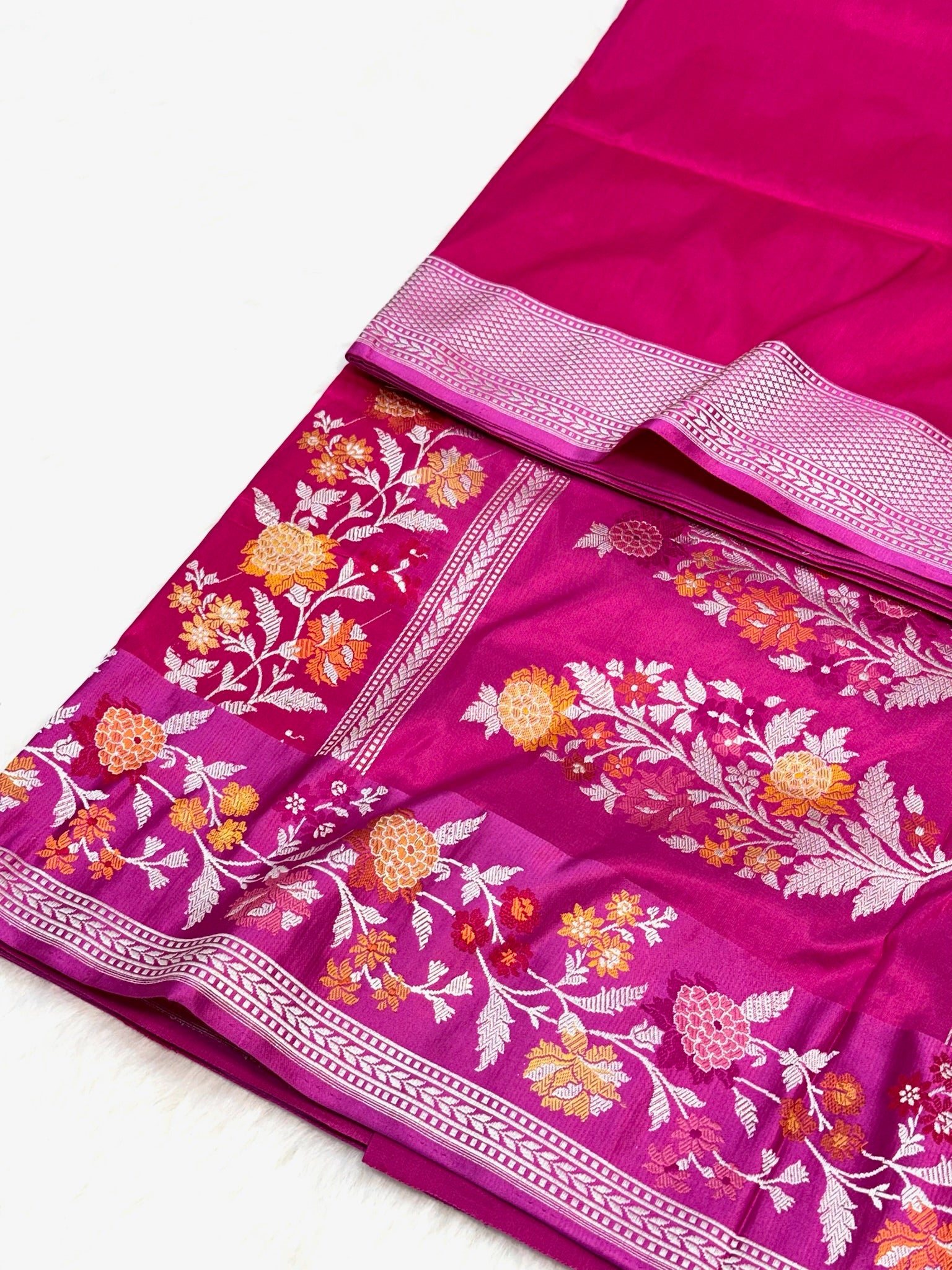 Rani Pink Pure Katan Silk Handwoven Banarasi Saree |Kadhuwa Weave|