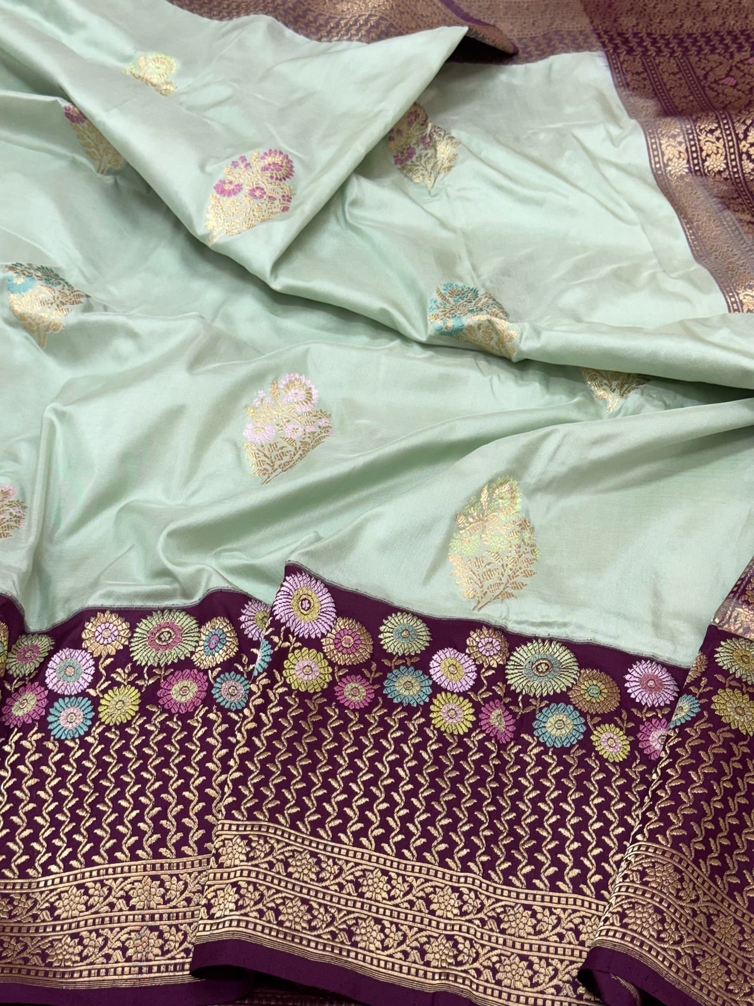 Pastel Sea Green Pure Katan Mulberry Handwoven Banarasi Saree | Kadhwa + Kadhiyal Skirt Border