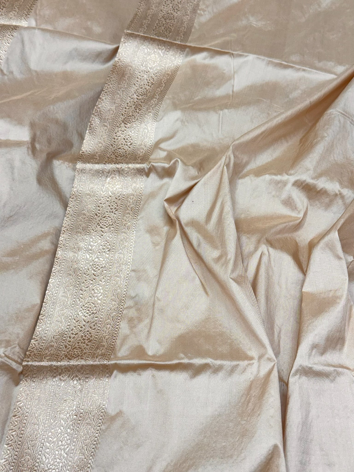 Beige Pure Katan Mulberry Silk Handwoven | Kadhwa Weave | Timeless Banarasi Saree