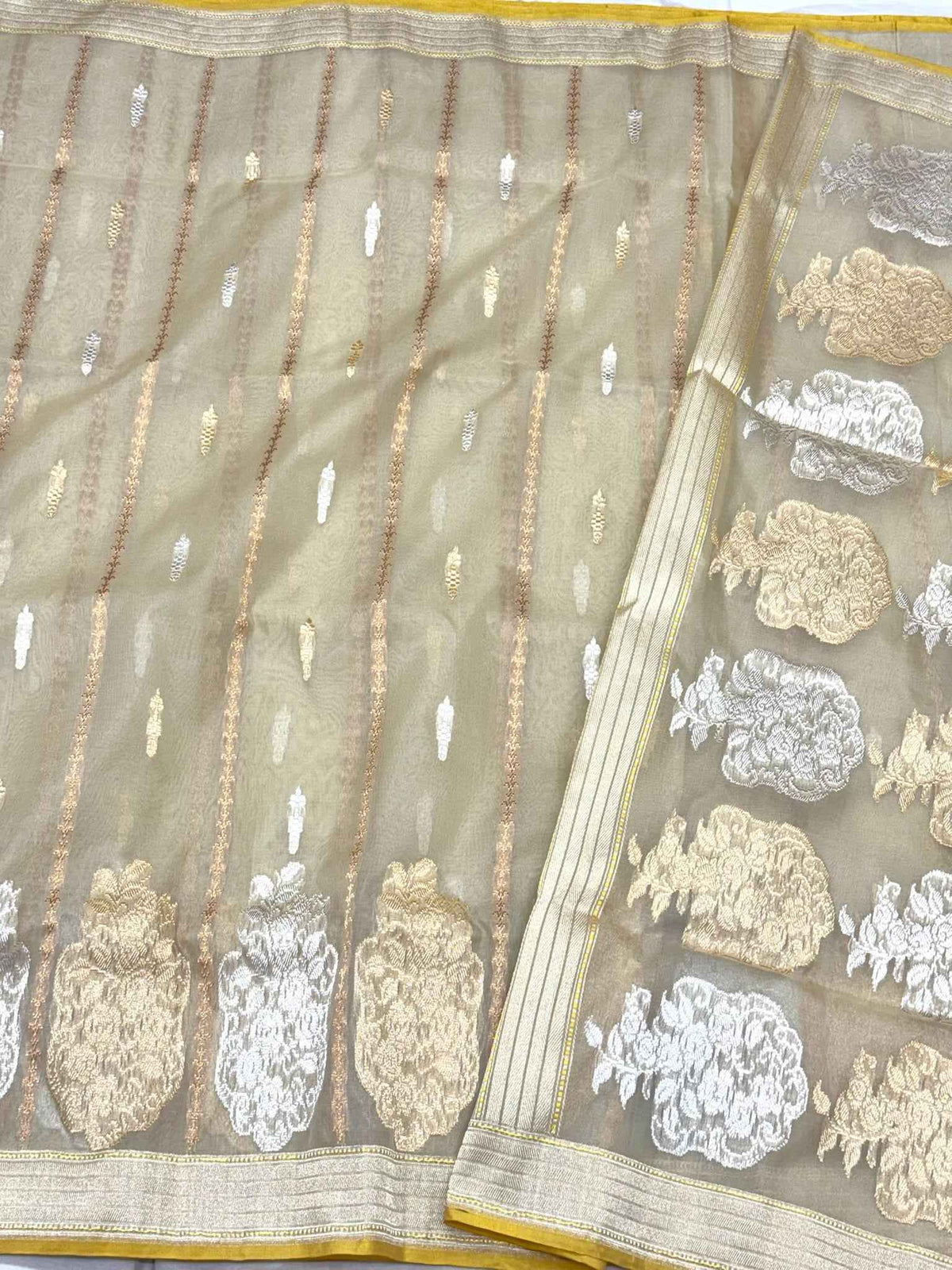 Beige Pure Kora & Mulberry Silk Handwoven Banarasi Saree - Traditional Kadhwa Ektara Technique
