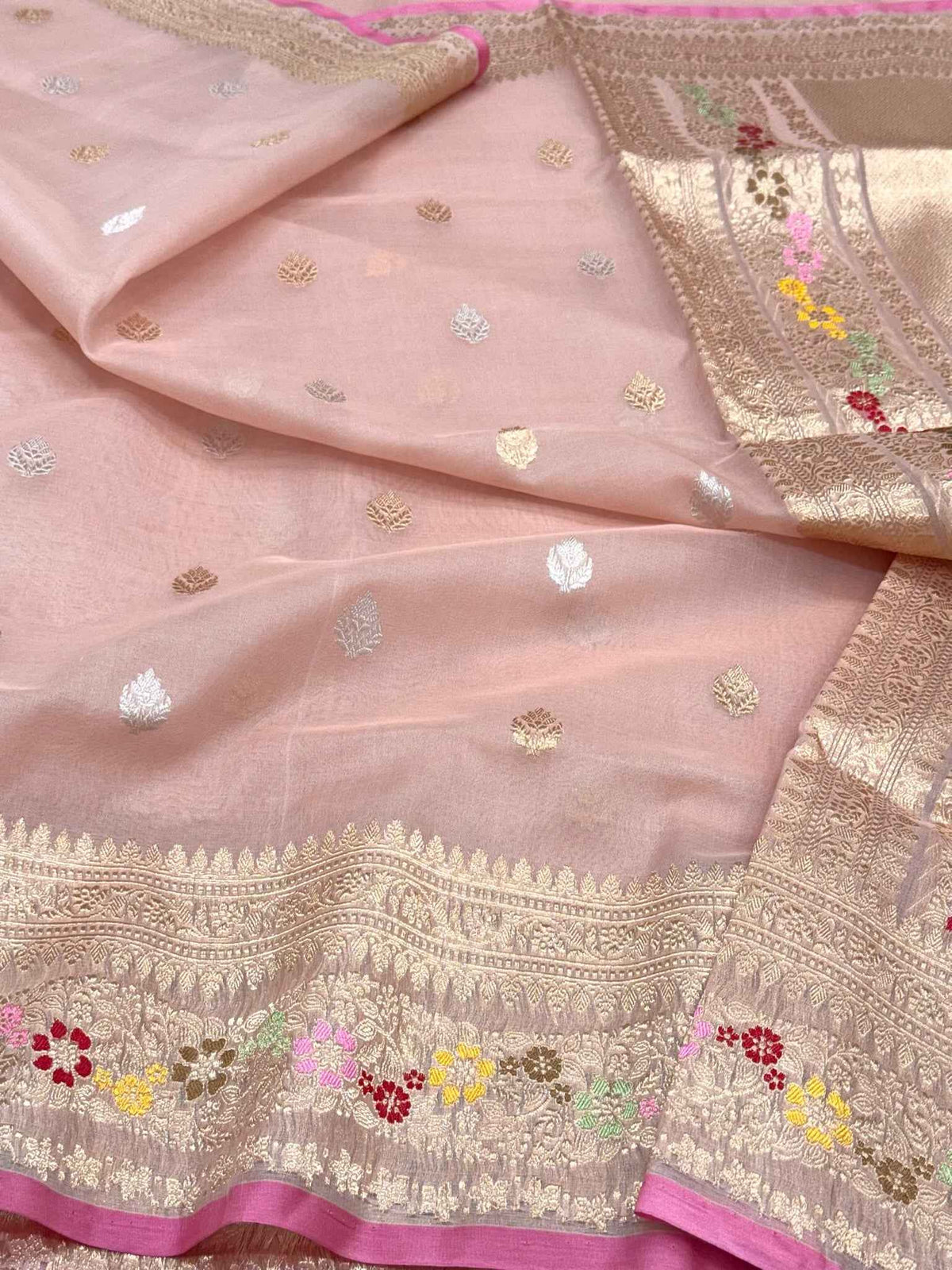 Light Peach Pure Mulberry Kora Silk Handwoven | Kadhwa Weave | Banarasi Saree