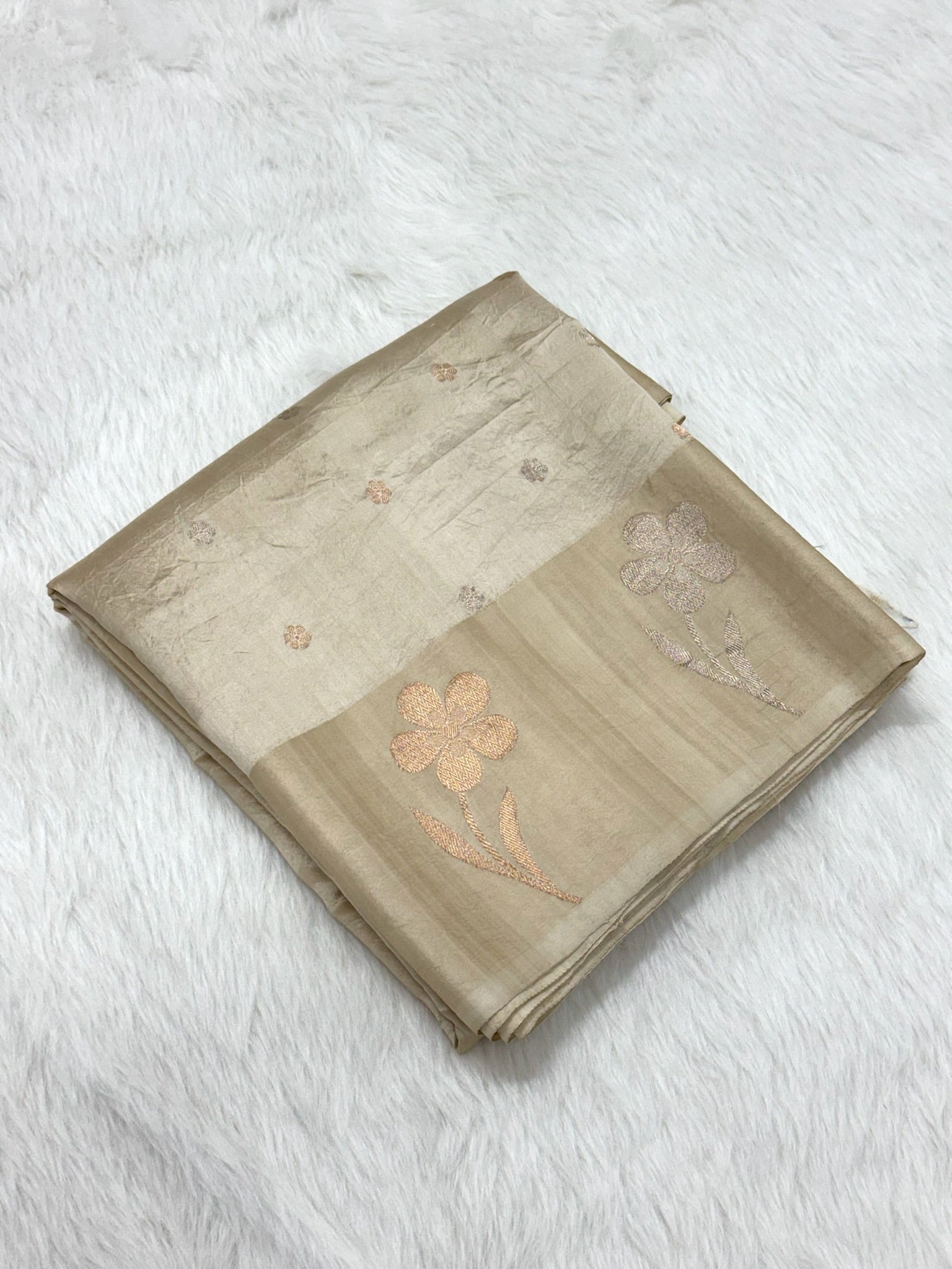 Ivory Pure Raw Mango Silk Handwoven Banarasi Saree