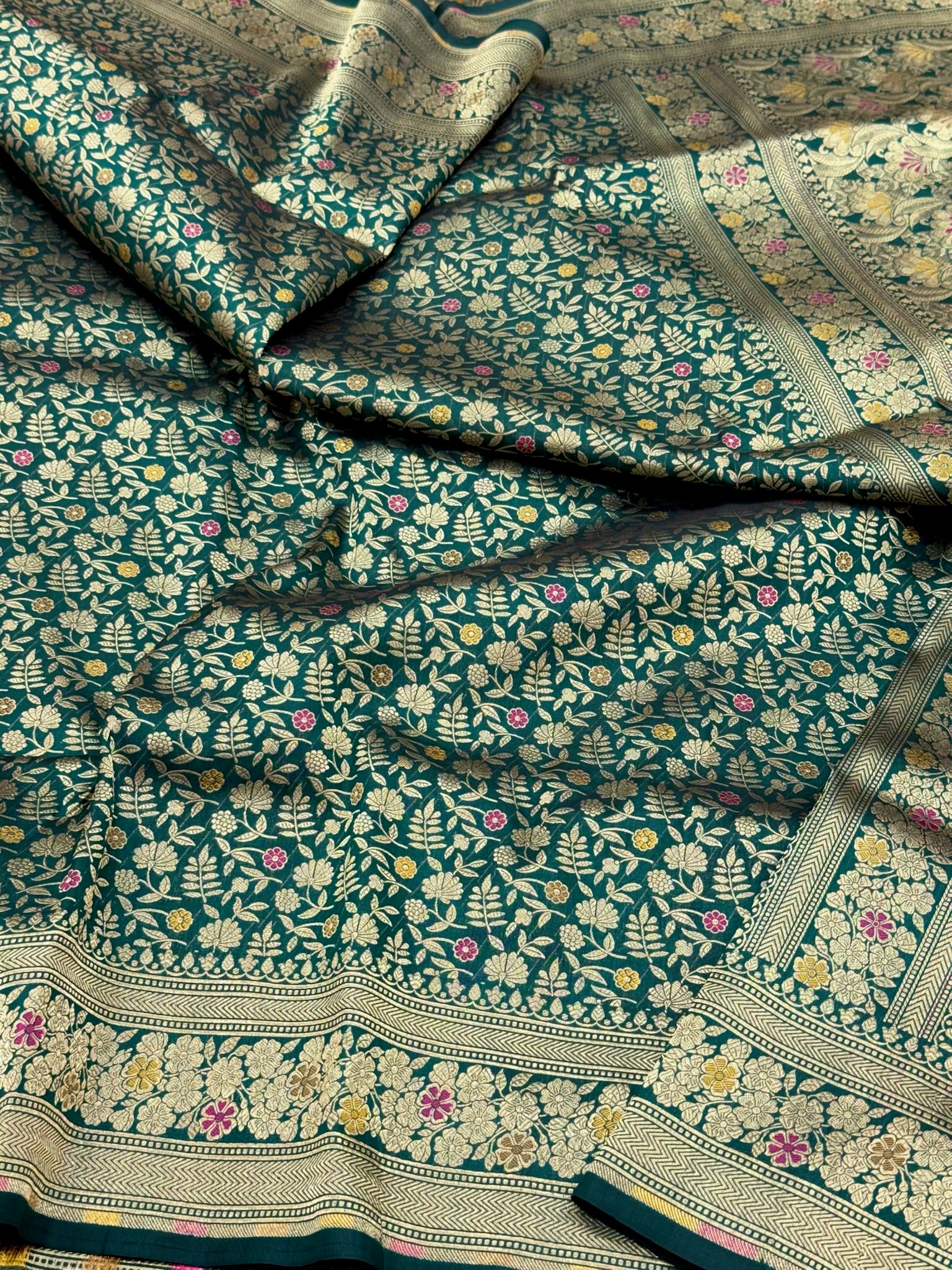 Dark Green Pure Mulberry Katan Silk Handloom Banarasi Brocade Saree - Authentic Banarasi Meenakari Saree