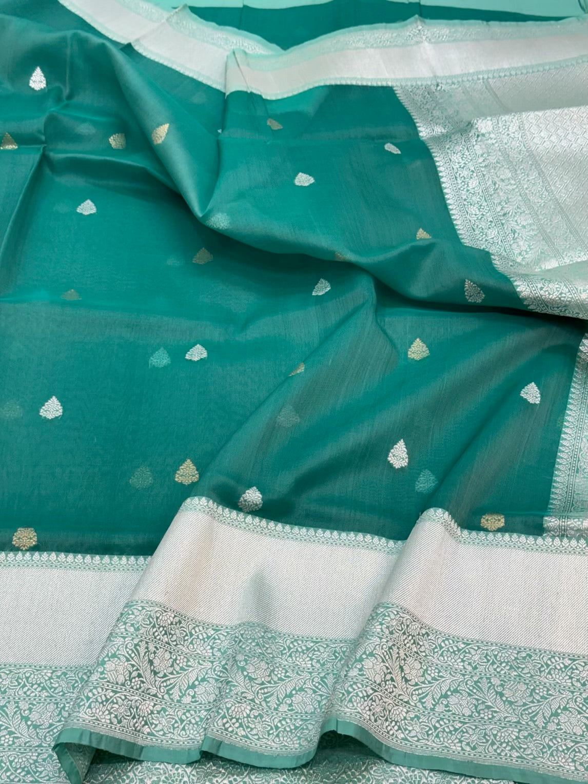 Green Pure Kora Organza Silk Handwoven Banarasi Saree