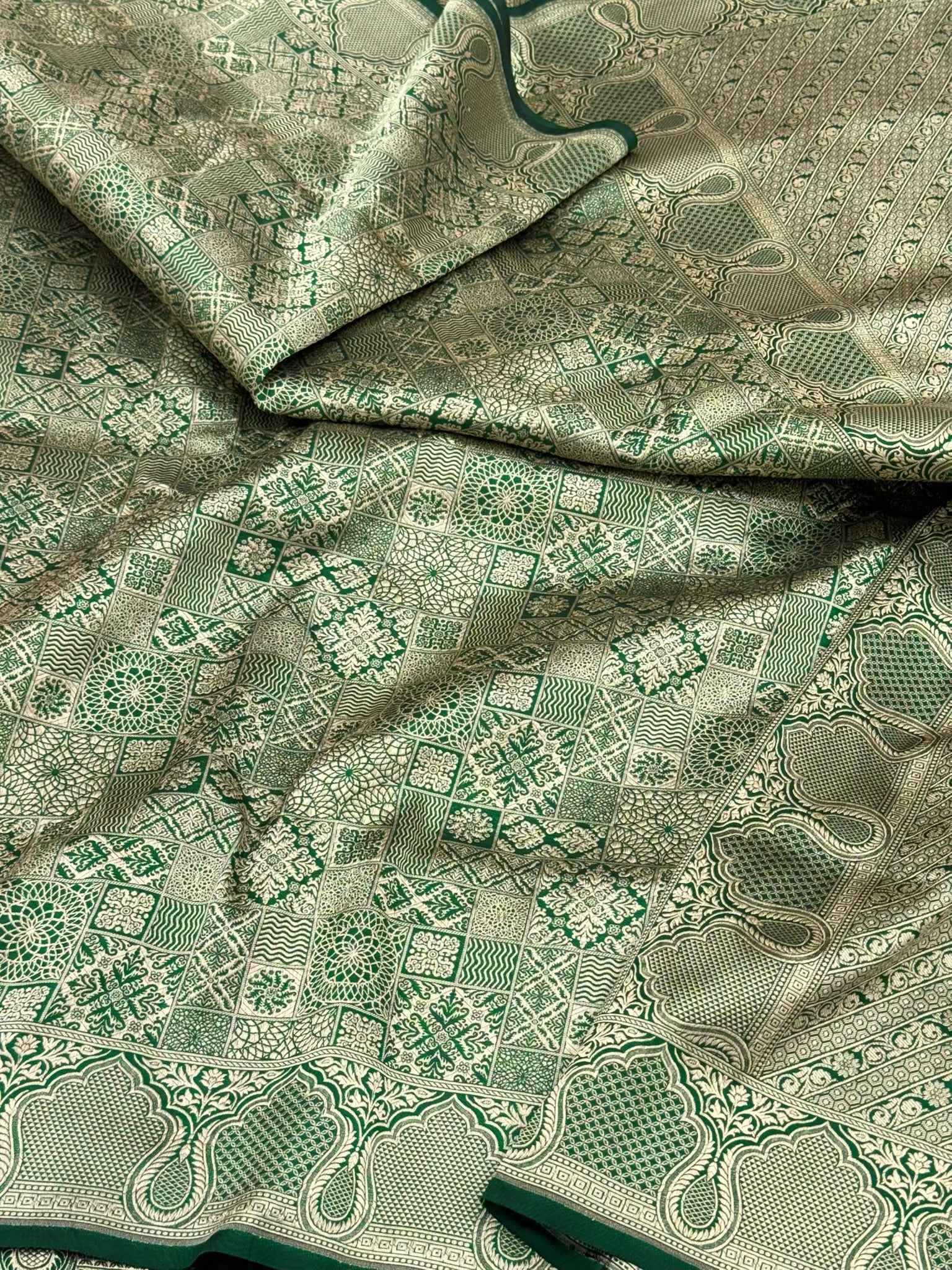 Bottle Green Pure Katan Silk & Pure Mulberry Silk Handloom Banarasi Brocade Saree