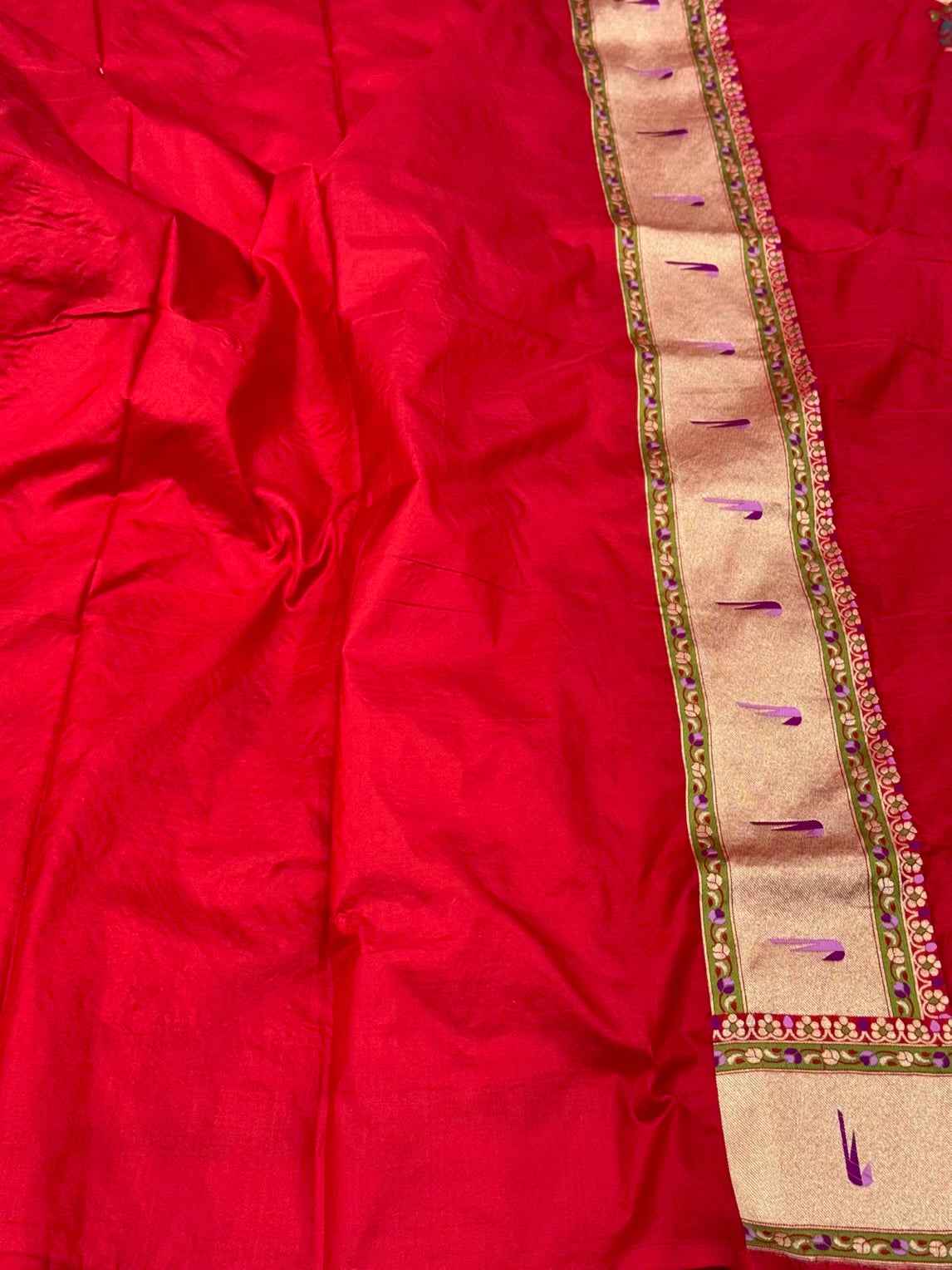 Red Pure Katan Silk Handloom Banarasi Saree | Pure Mulberry Silk Cutwork Technique Banarasi Saree