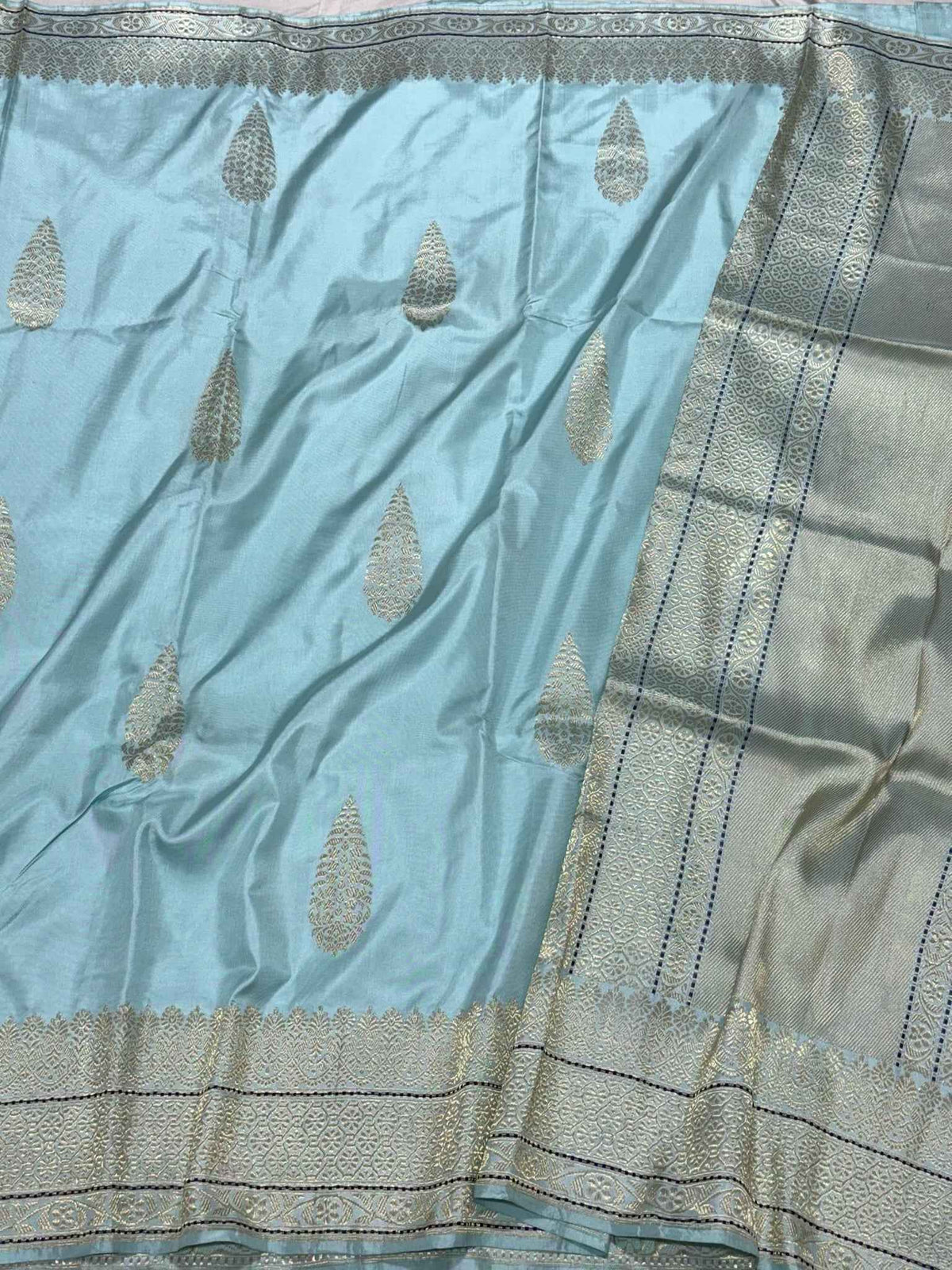 Sky Blue Pure Mulberry Katan Silk Handwoven Banarasi Saree - Kadhwa Weave