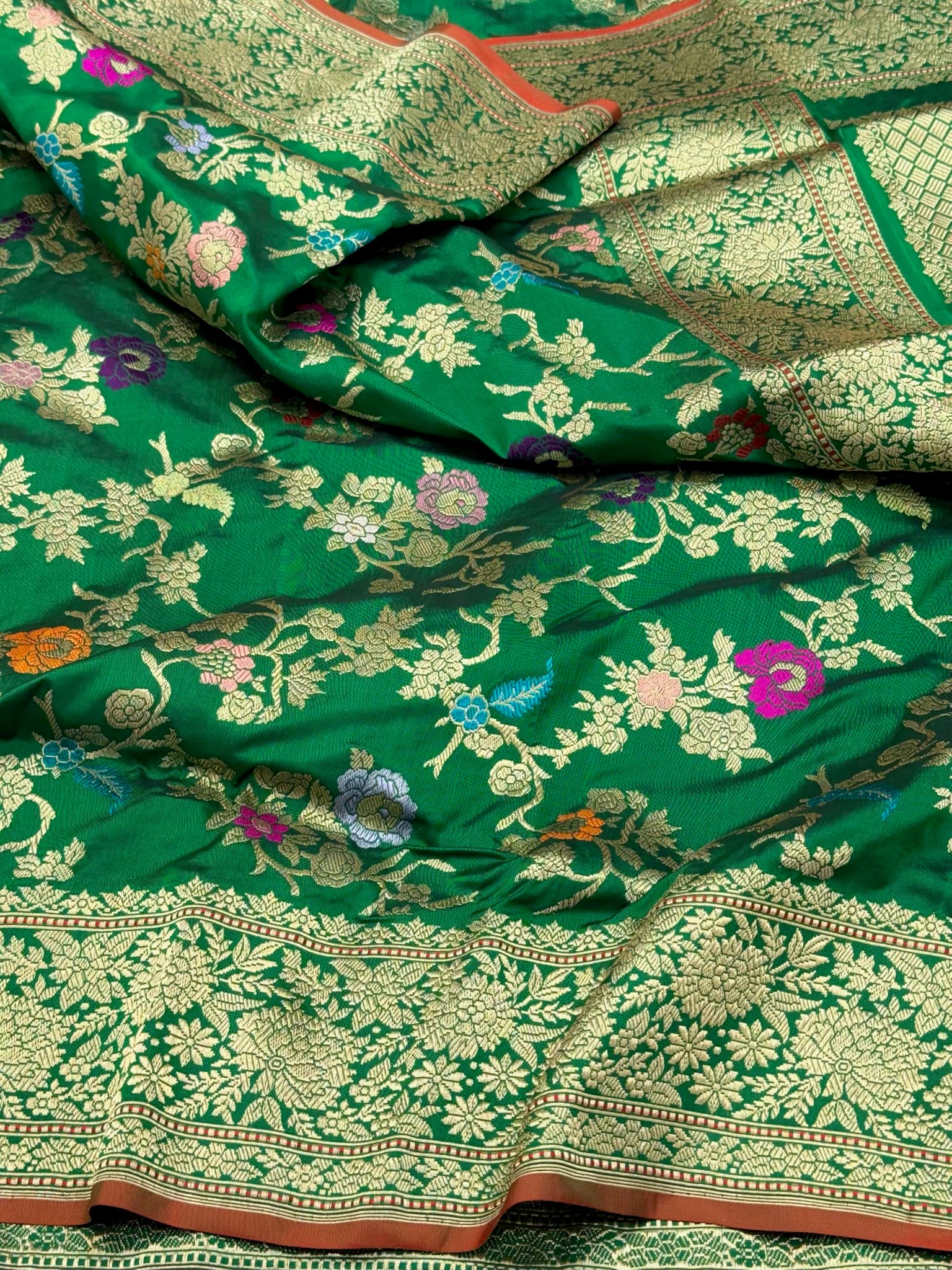 Bottle Green Pure Double Katan Mulberry Silk | Kadhwa Technique | Handwoven Banarasi Saree