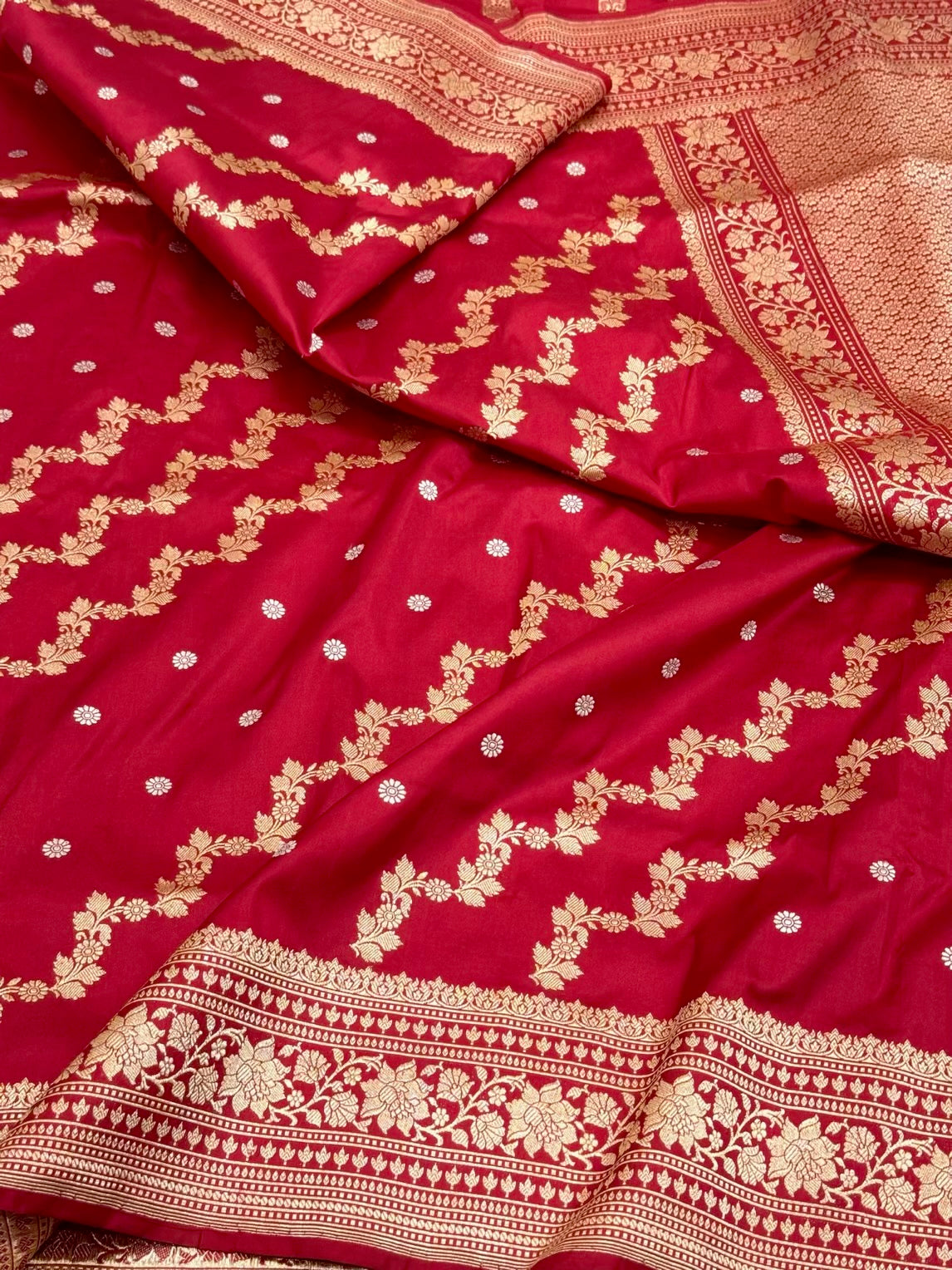 Red Pure Mulberry Katan Silk Handwoven Banarasi Saree