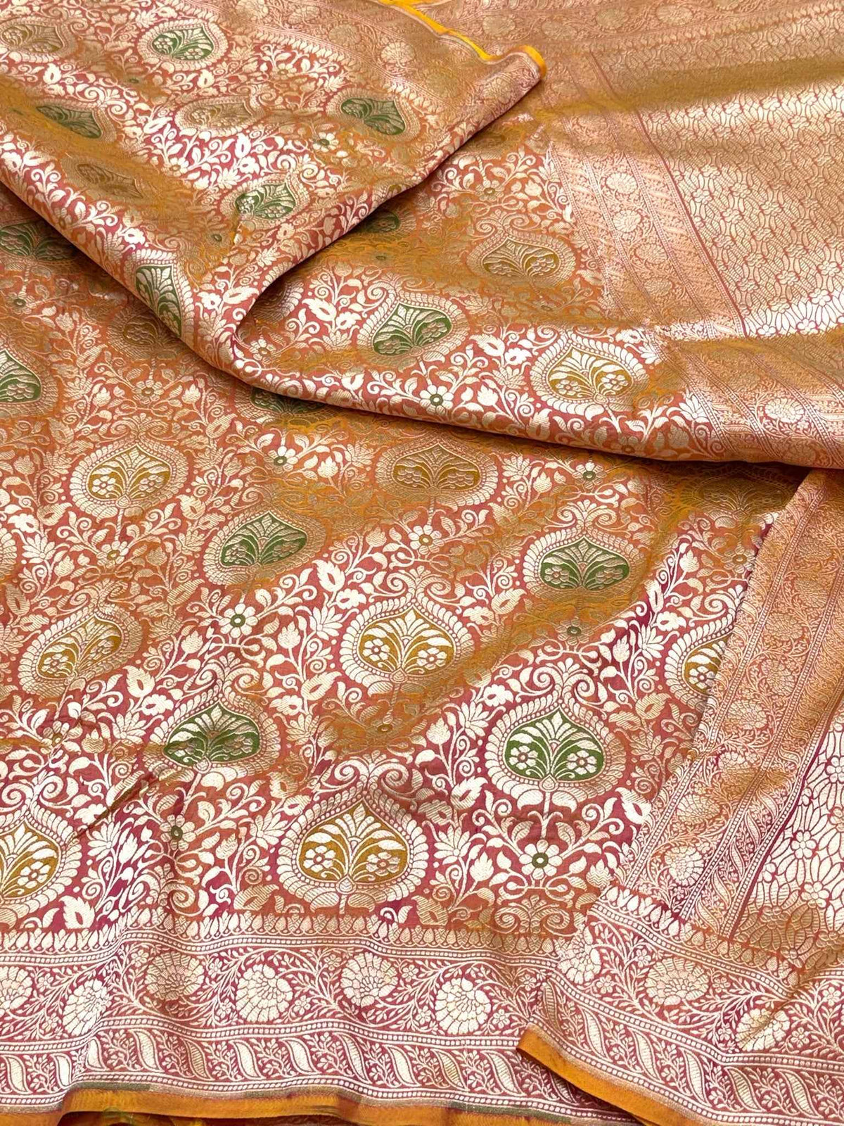 Gold Brown Dual Tone Pure Katan Mulberry Silk Handloom Banarasi Brocade Saree