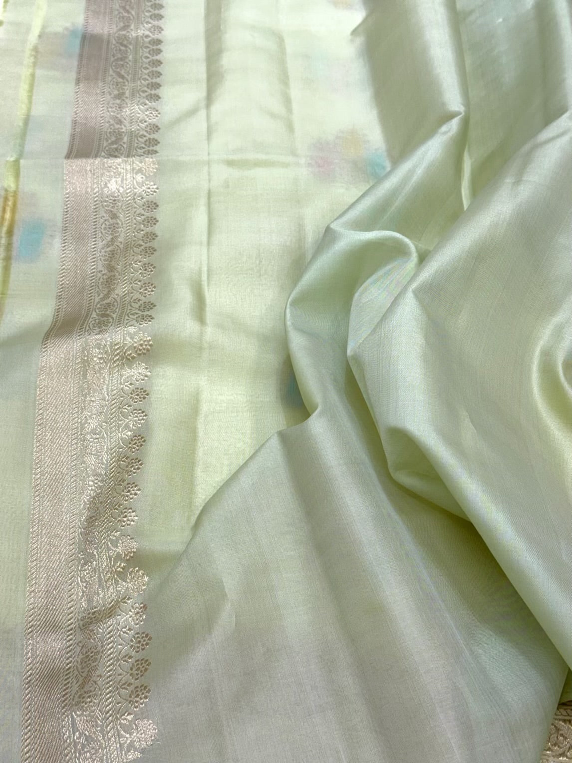 Pastel Yellow Pure Kora Silk Handwoven Banarasi Silk Saree | Kadhwa Ektara Weave Banarasi Saree