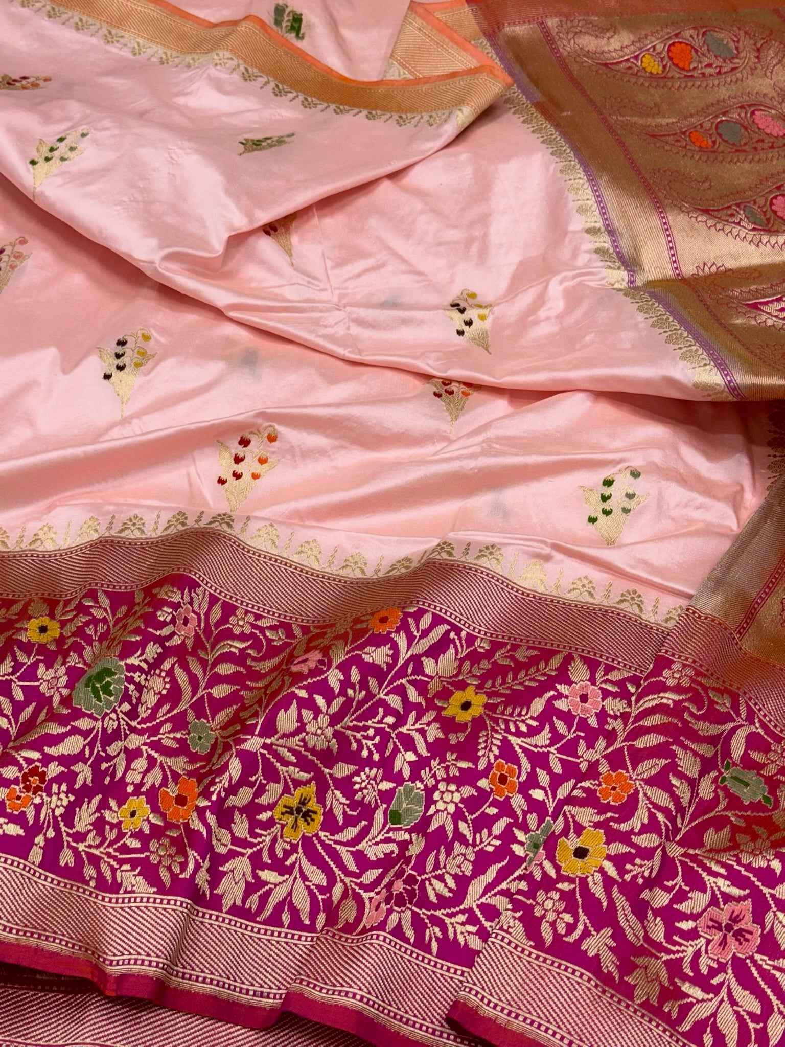 Ivory Handwoven Kadhwa + Kadhiyal Banarasi Saree - Pure Mulberry Katan Silk Premium Banarasi Saree