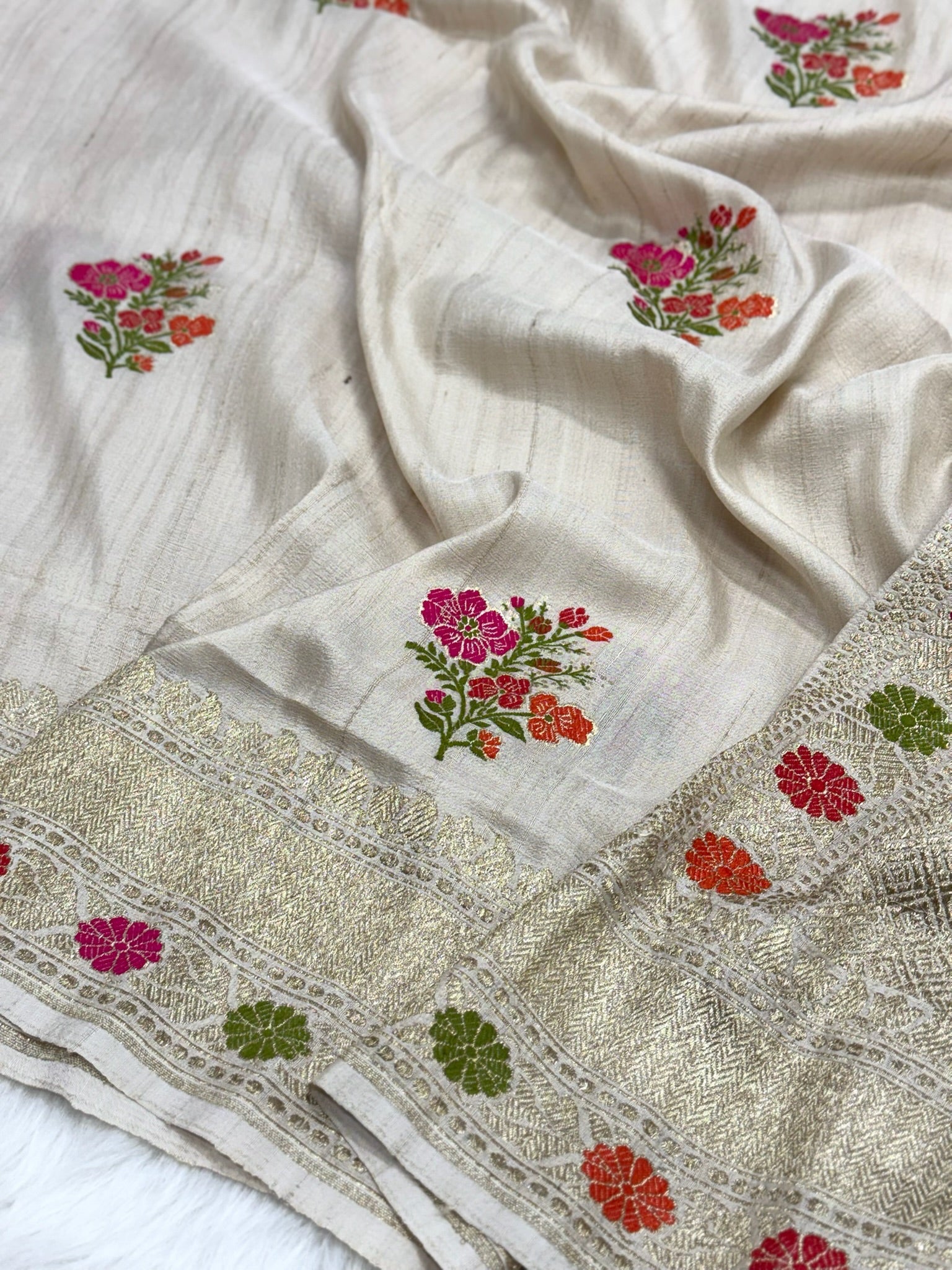 Ivory Pure Tussar Georgette Silk Handwoven Banarasi Saree