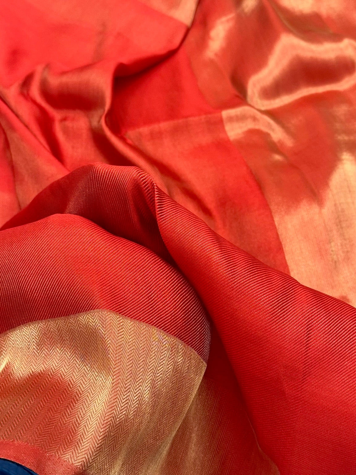 Red Pure Silk Handwoven Double Silk Tissue Contemporary Banarasi Saree