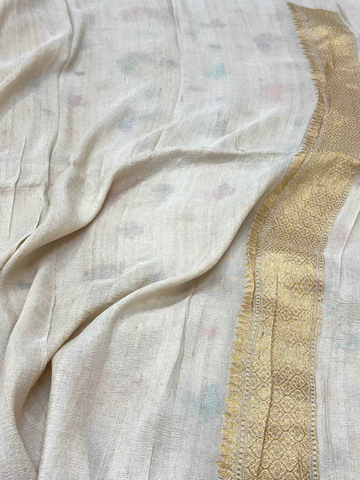 Ivory Banarasi Pure Tussar Georgette Silk | Kadhwa Technique | Handwoven Authentic Banarasi Saree