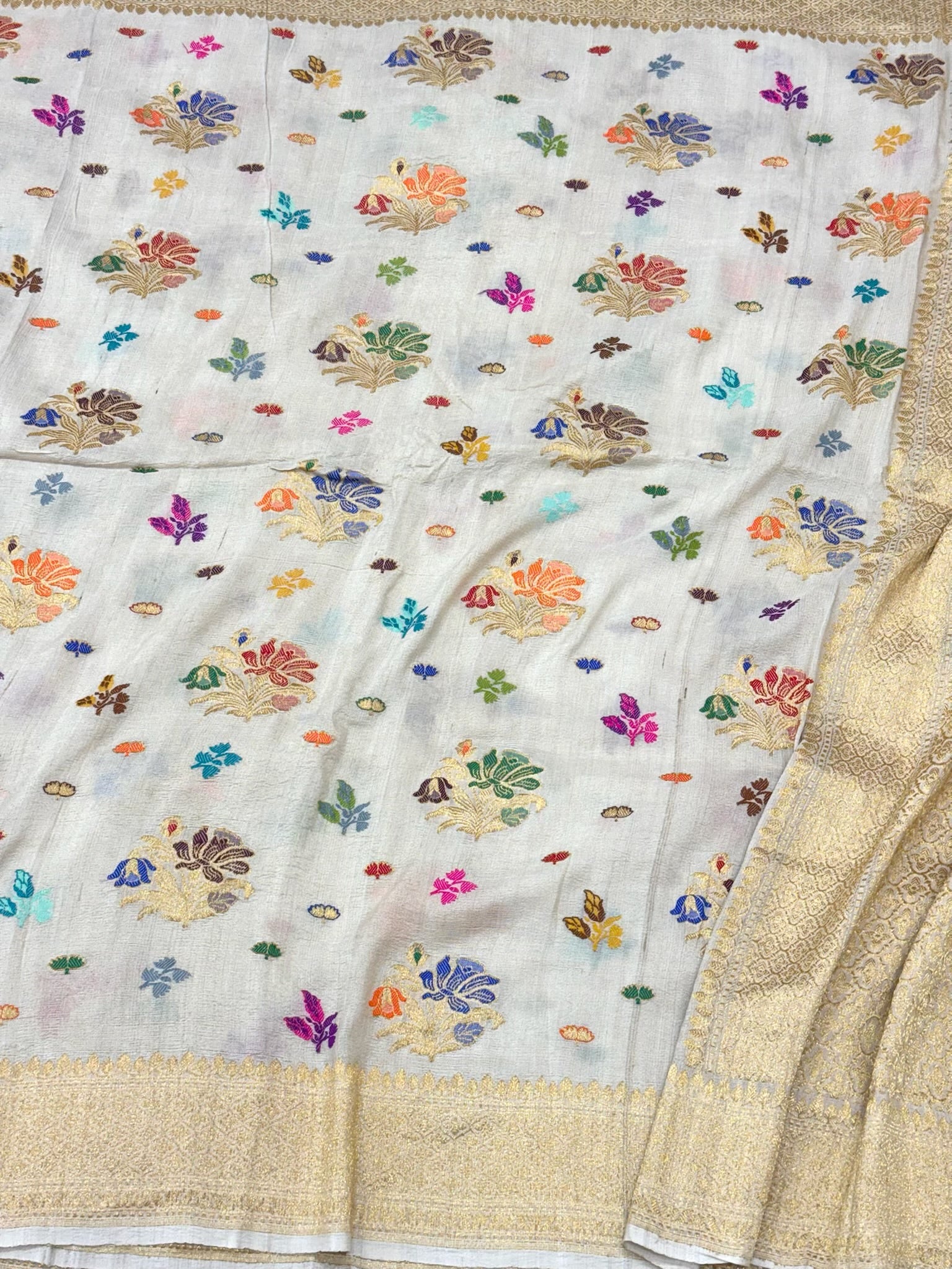 Ivory Pure Tussar Georgette Silk | Kadhwa Technique | Handwoven Banarasi Saree | Modern Banarasi Muse
