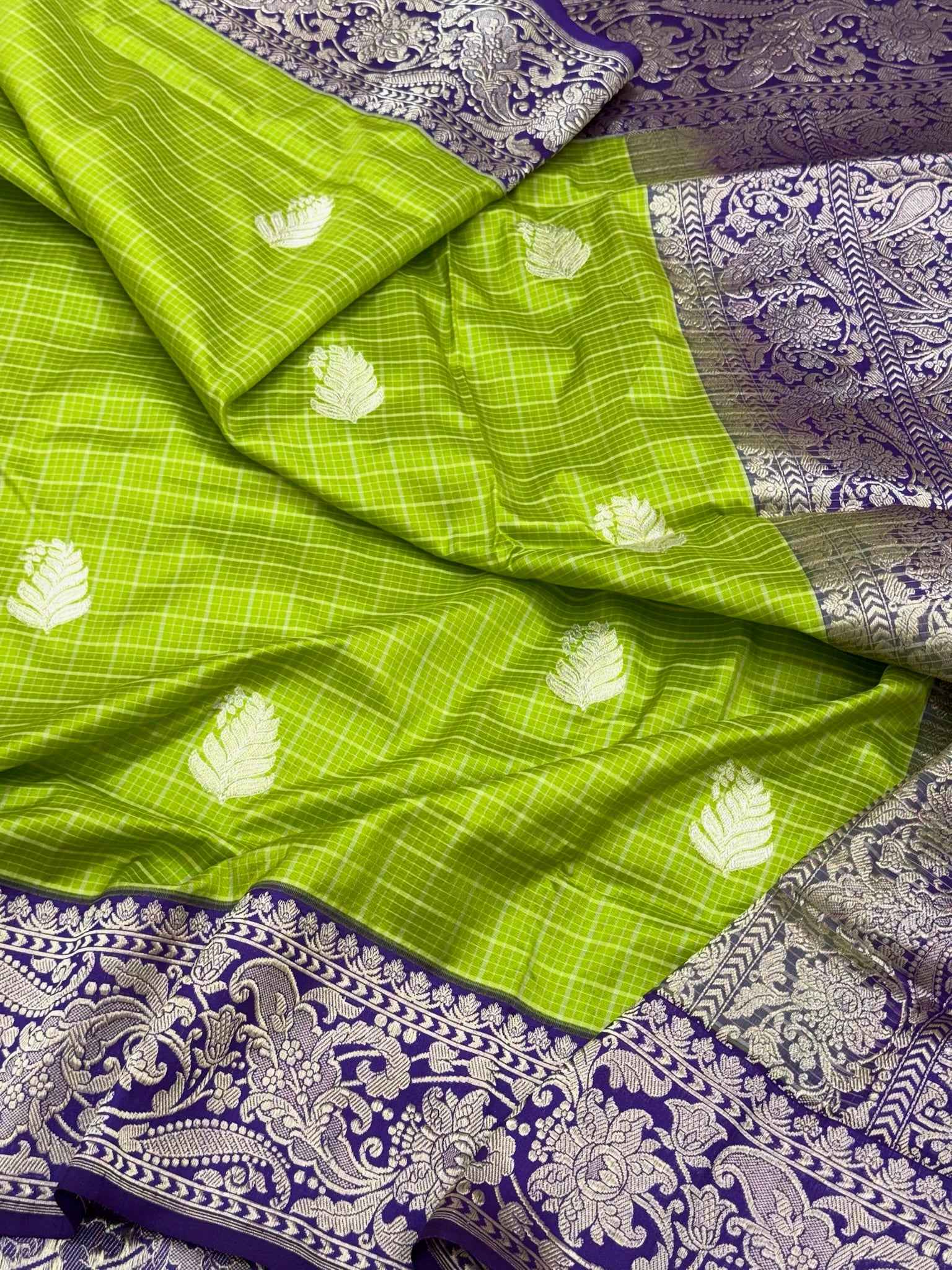 Green Handwoven Banarasi Checks Saree | Pure Mulberry Katan Silk - Contemporary Kadhwa Banarasi Saree