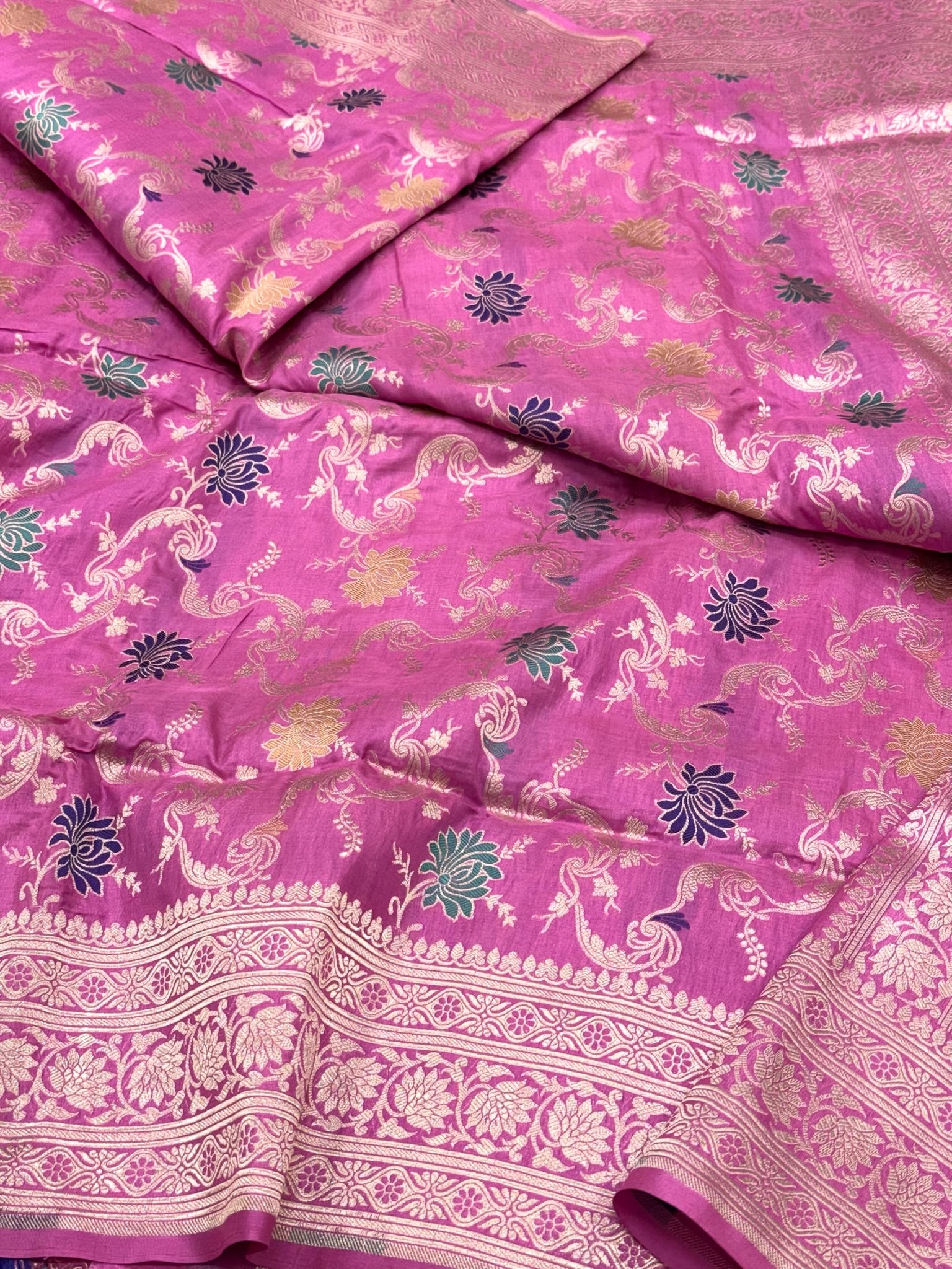Onion Pink Pure Mulberry Katan Silk Handloom Banarasi Saree