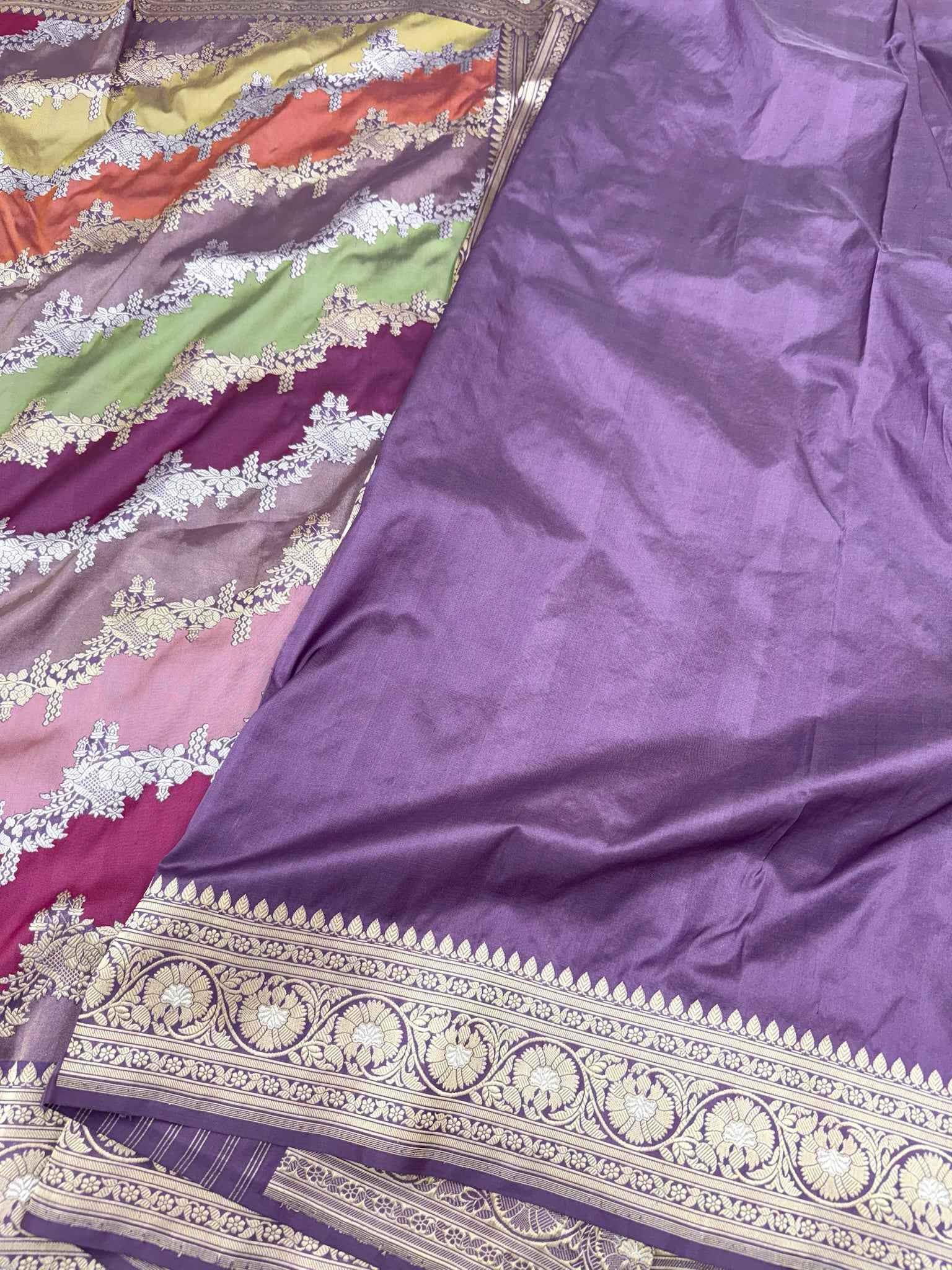 Pista Green Pure Silk Handwoven Rangkaat Banarasi Saree