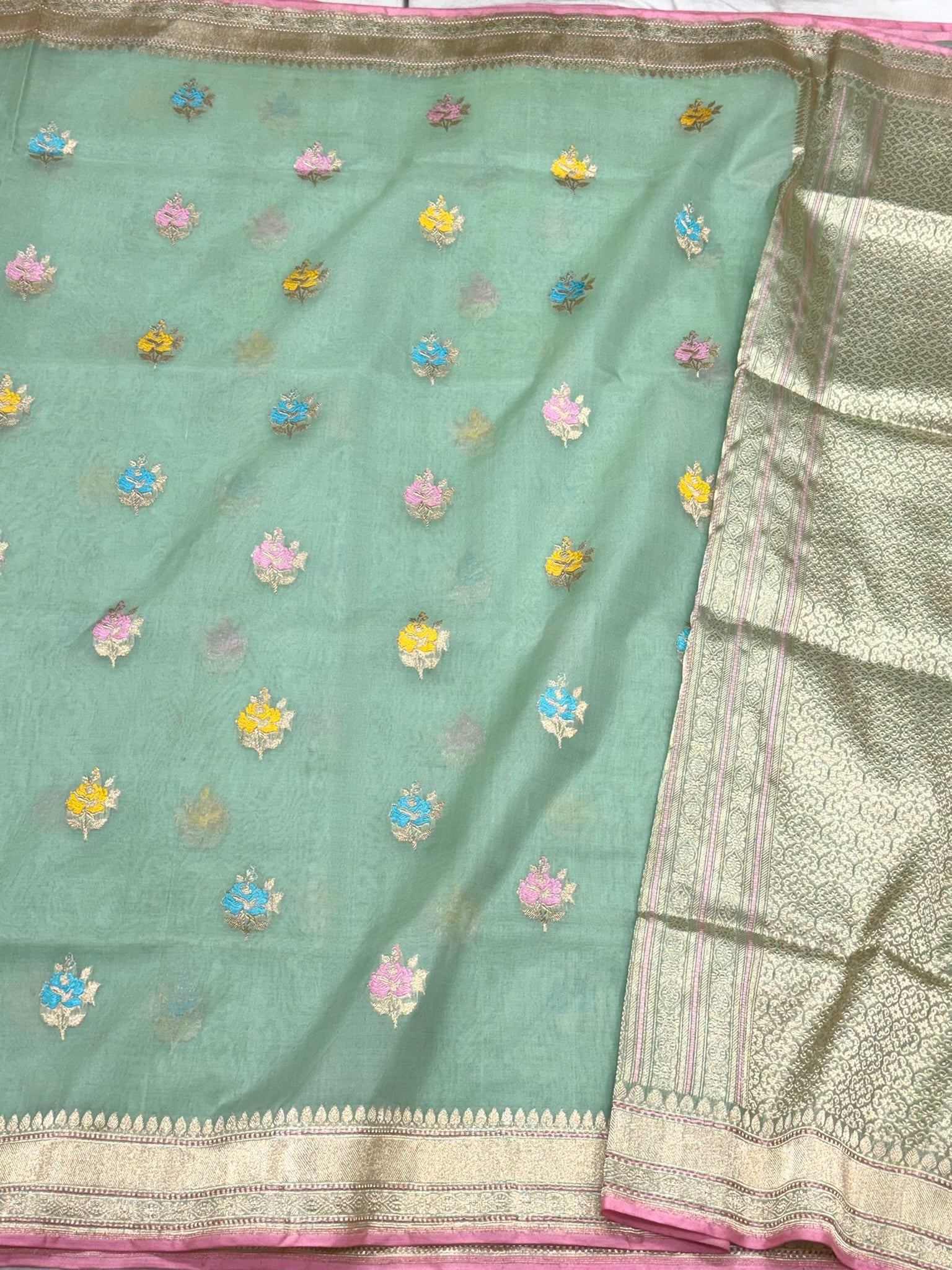 Sea Green Pure Mulberry Kora Silk Handwoven Banarasi Saree | Kadhwa Technique | The Art Of Draping