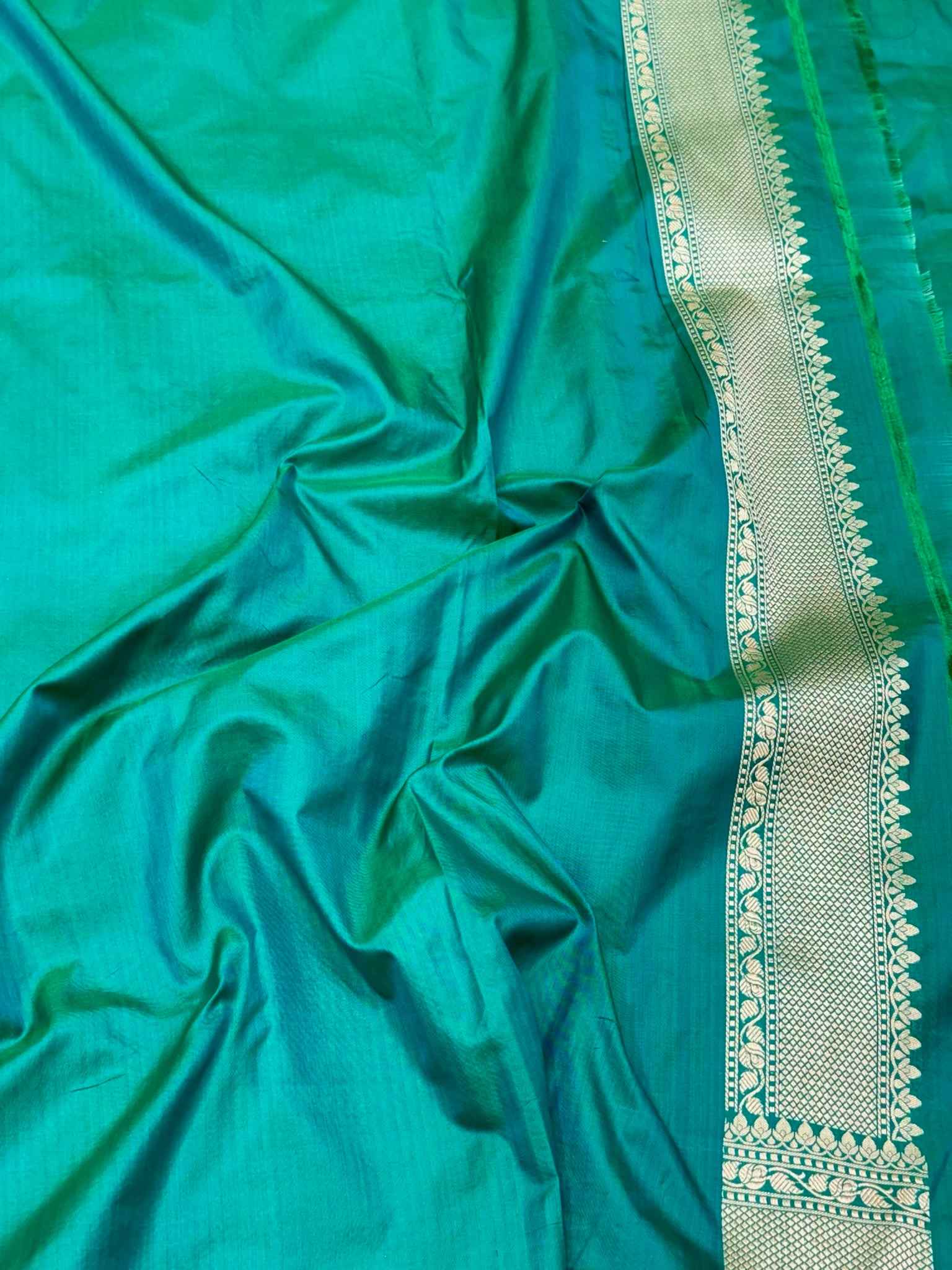 Green Dual Tone Pure Mulberry Silk & Pure Katan Silk Handloom Banarasi Saree