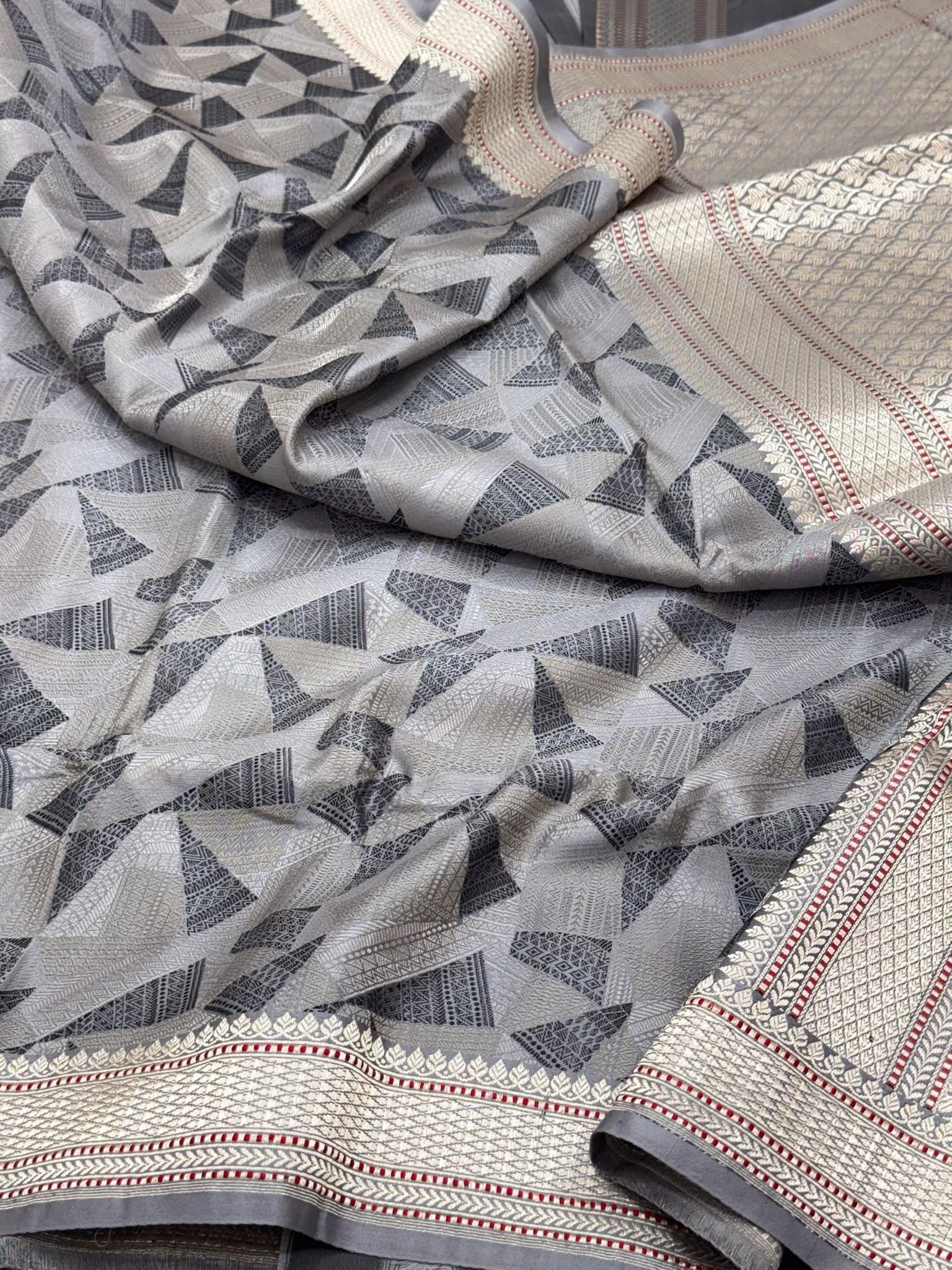 Gray Pure Mulberry Satin Silk Handwoven | Kadhwa Weave | Banarasi Tachoi Saree - Heritage In A New Light