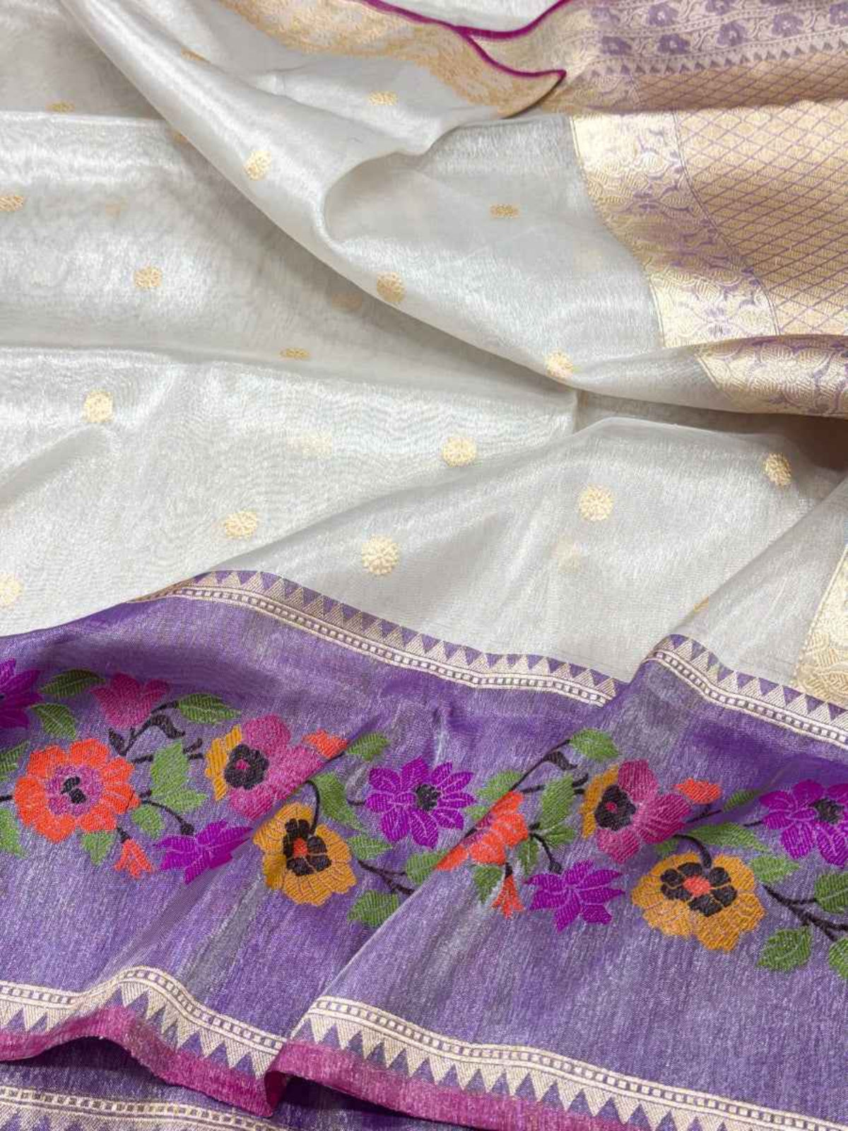 Light Green Pure Kora Silk Handwoven Banarasi Saree |Kadhuwa Weave|