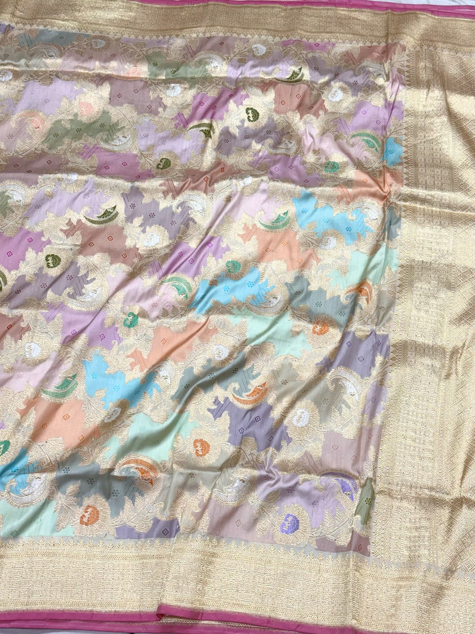 Ivory Pure Mulberry Katan Silk | Kadhwa Technique | Handwoven Authentic Banarasi Exquisite Rangkaat Saree