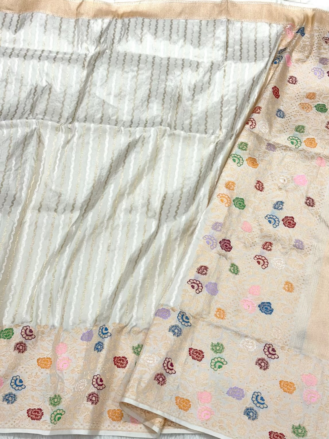 Off White Pure Mulberry Silk Saree - Modern Style | Kadhwa Technique | Pure Katan Silk Banarasi Handwoven Saree