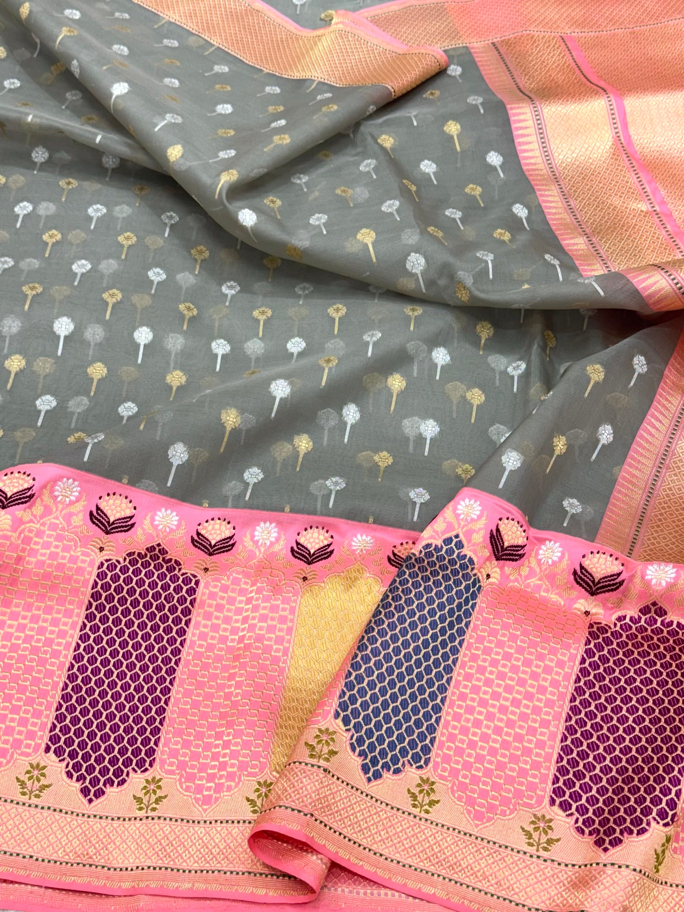 Steel Grey Pure Mulberry Kora Silk Handwoven Banarasi Saree | Kadhiyal Border