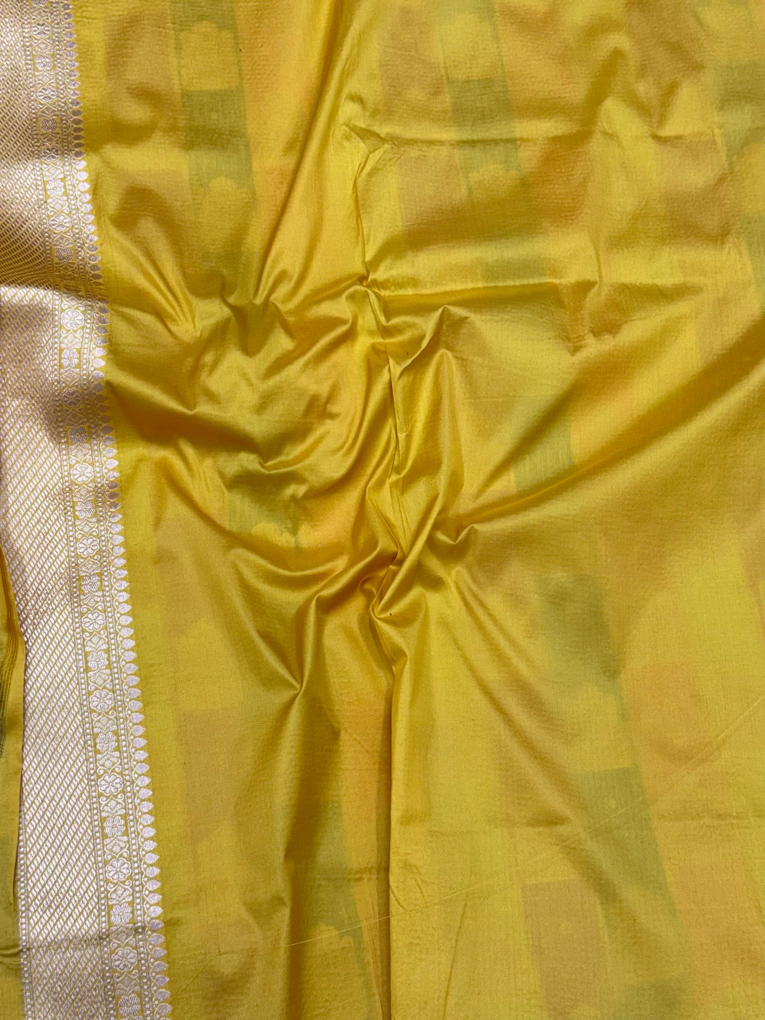 Mustard Yellow Pure Mulberry Silk & Pure Katan Silk Handloom Banarasi Saree - Rangkaat
