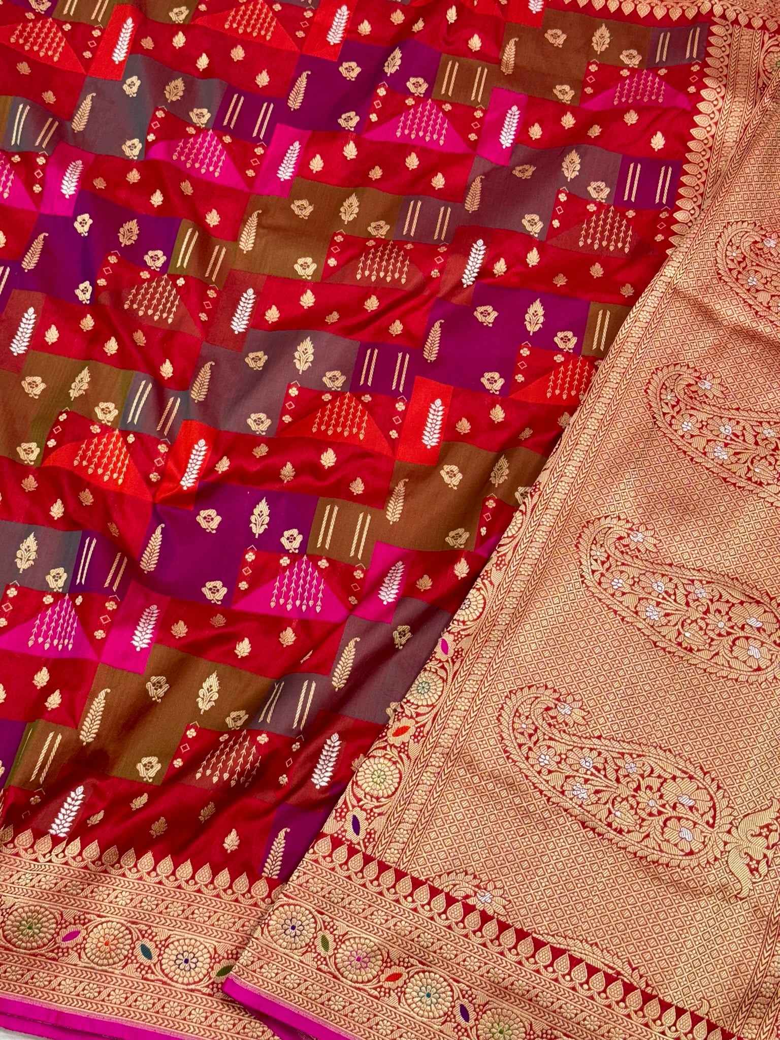 Red Katan Silk Rangkaat Handwoven Saree