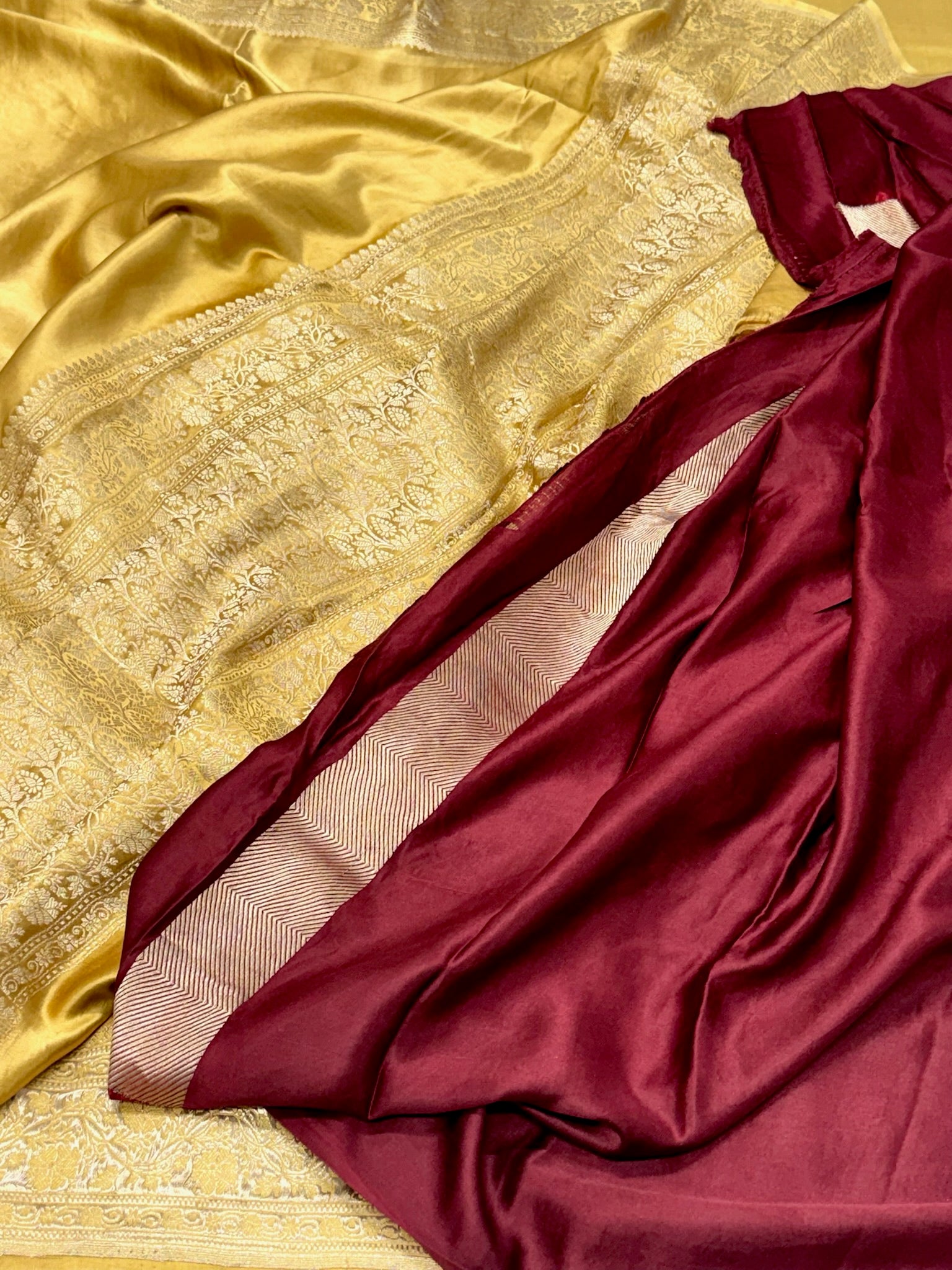 Gold Pure Mashru Satin Silk Handwoven Banarasi Saree