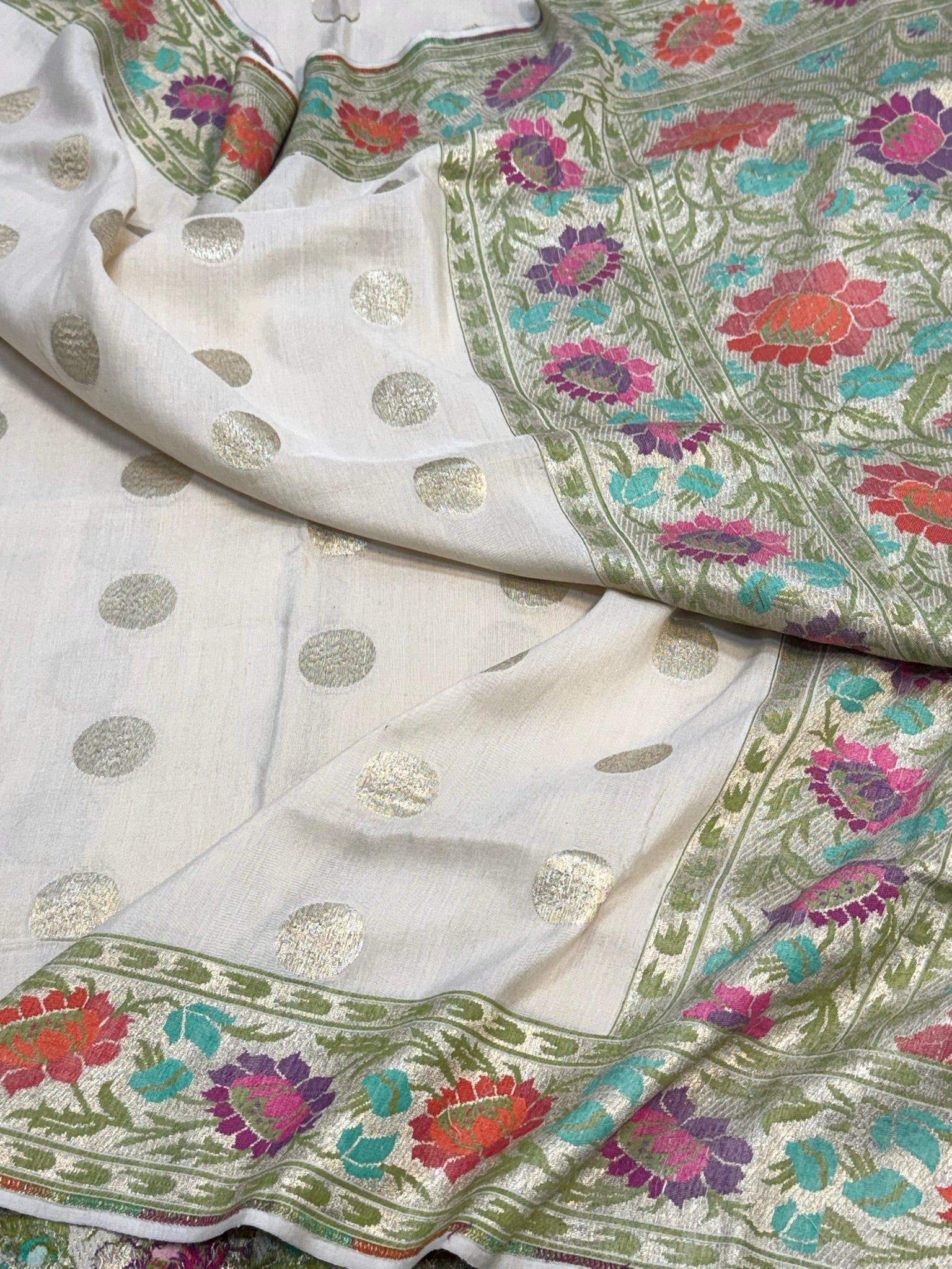 Ivory Pure Tussar Georgette Handwoven Banarasi Silk Saree