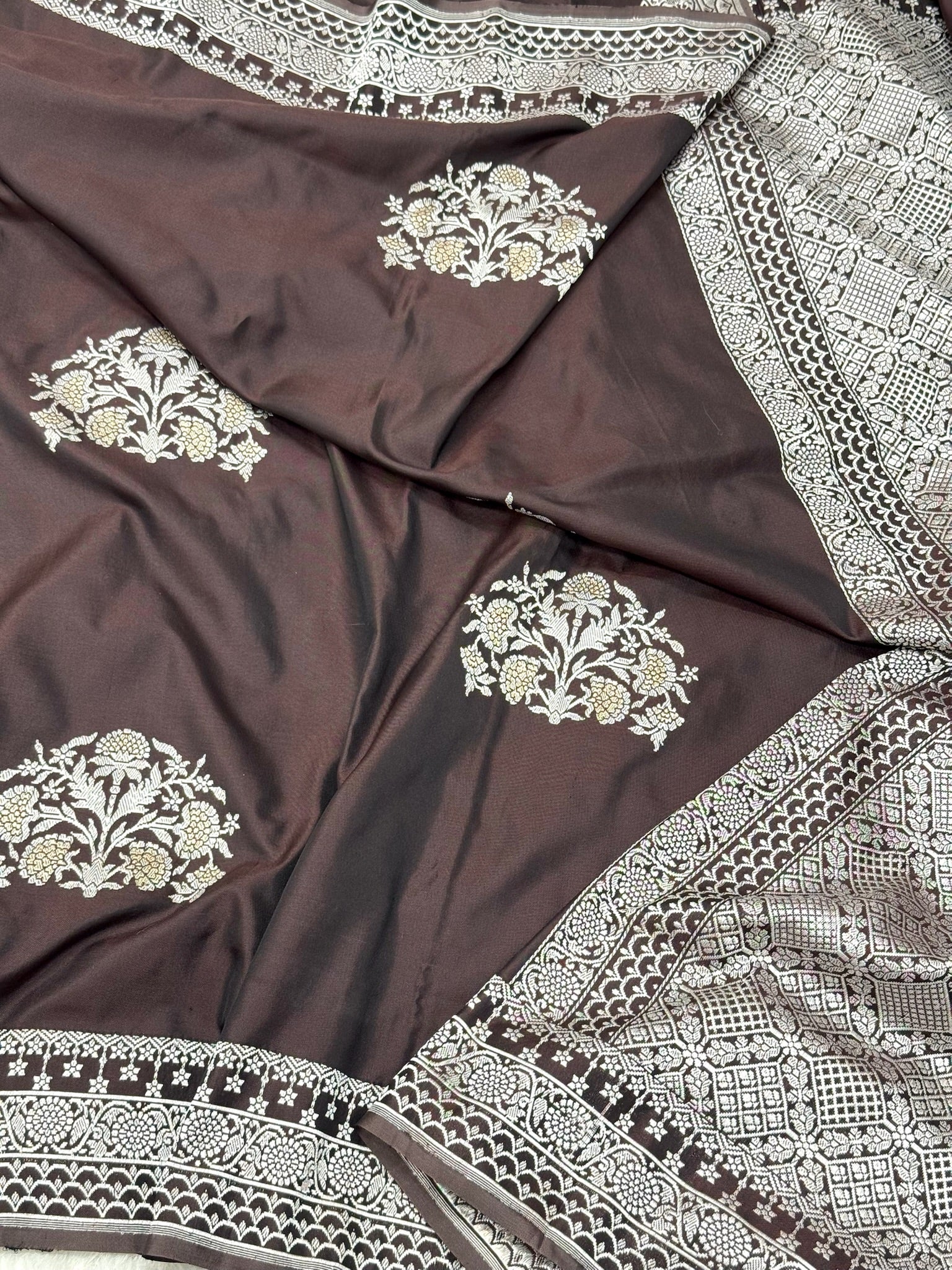 Brown Pure Katan Silk Handwoven Banarasi Saree |Ektara Weave|