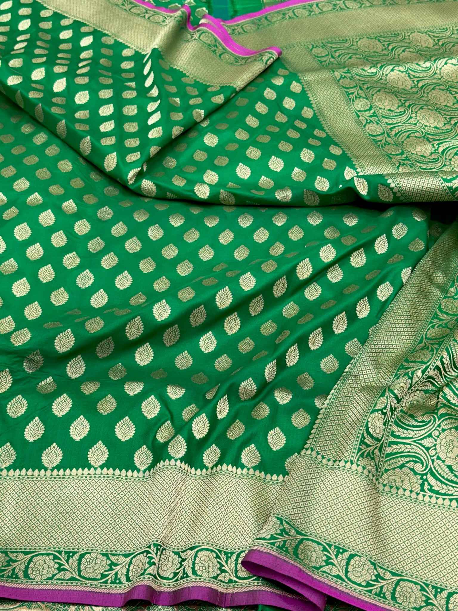 Green Pure Katan Mulberry Silk Handloom Banarasi Saree