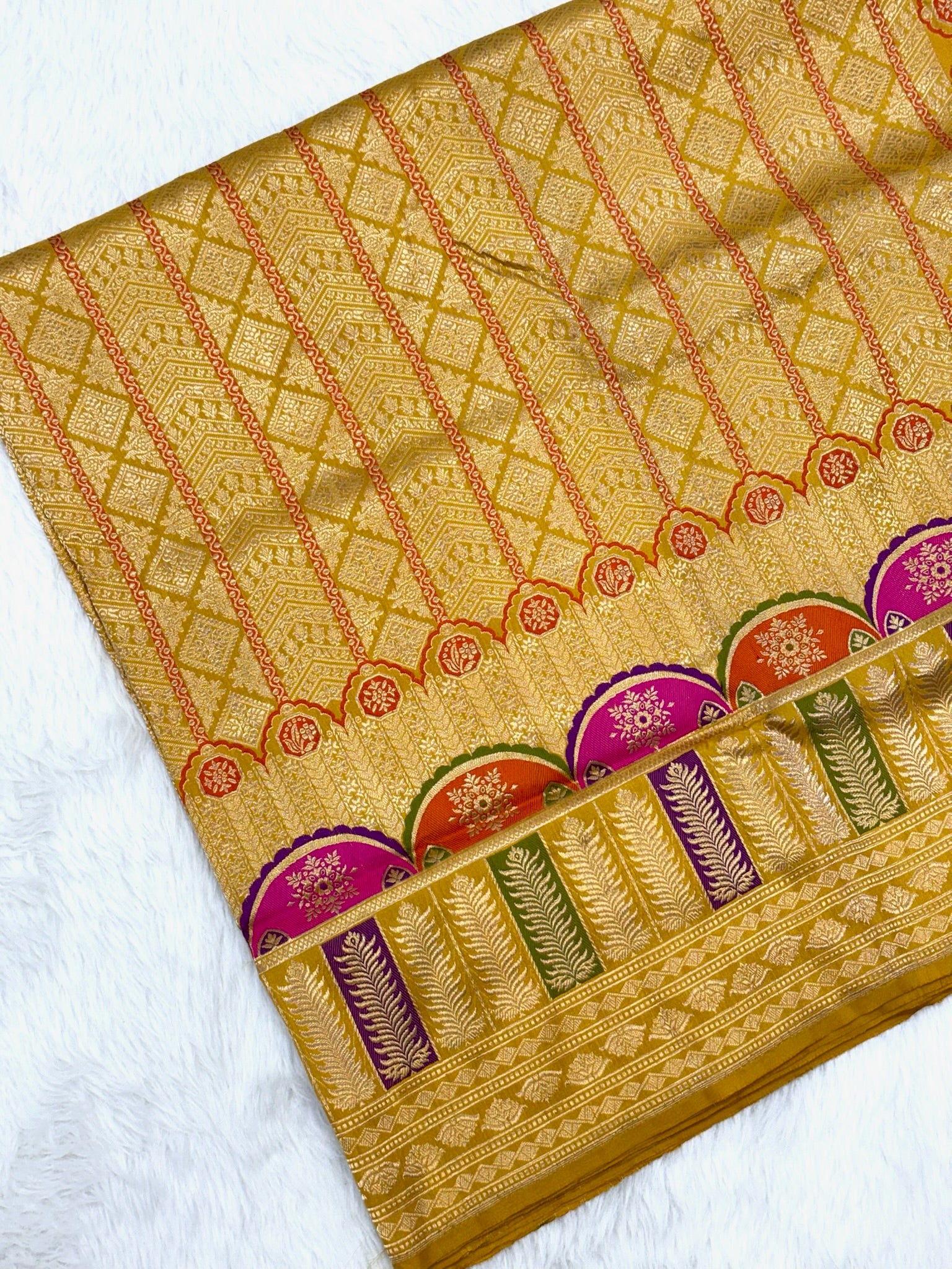 Mustard Yellow Pure Katan Silk Handwoven Banarasi Saree |Brocade|