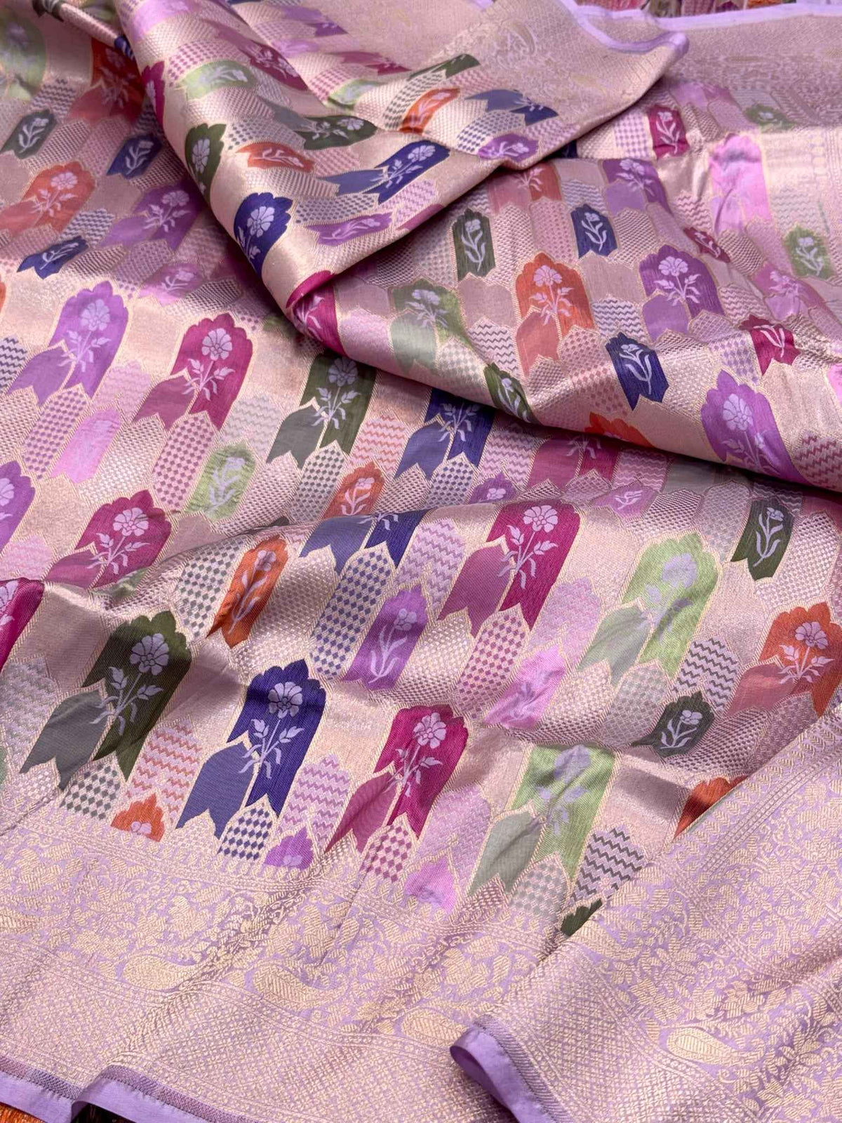Lilac Pink Handloom Banarasi Saree | Pure Katan Mulberry Silk Banarasi Rangkaat Saree - The New Classic