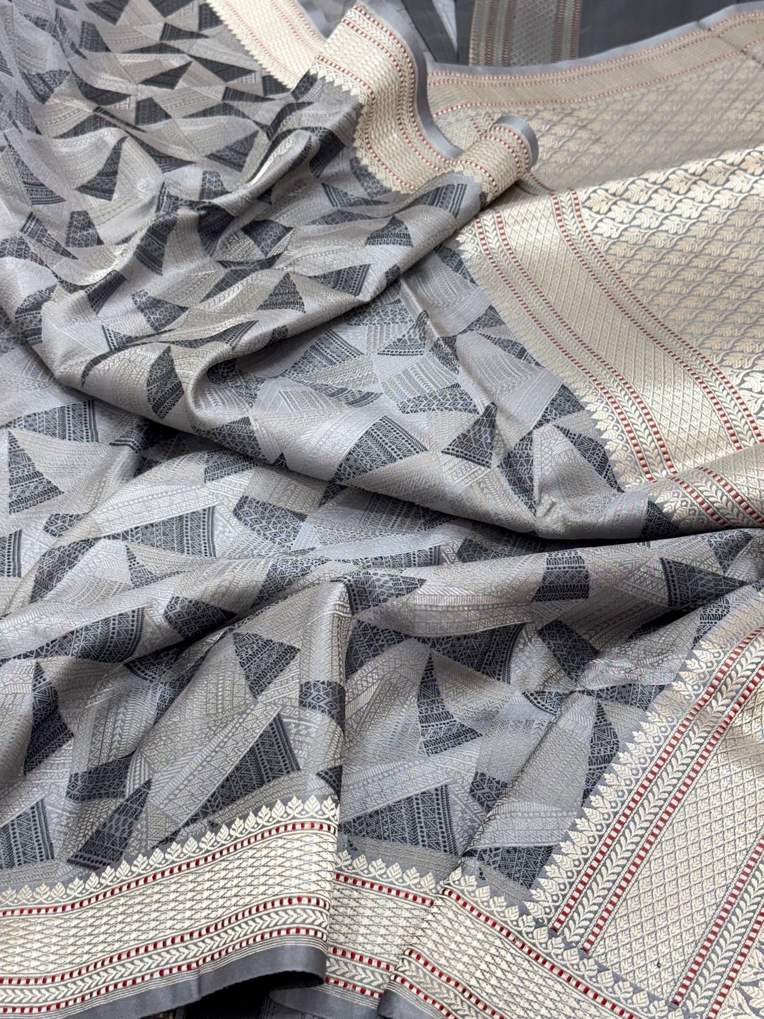 Gray Pure Mulberry Satin Silk Handwoven | Kadhwa Weave | Banarasi Tachoi Saree - Heritage In A New Light