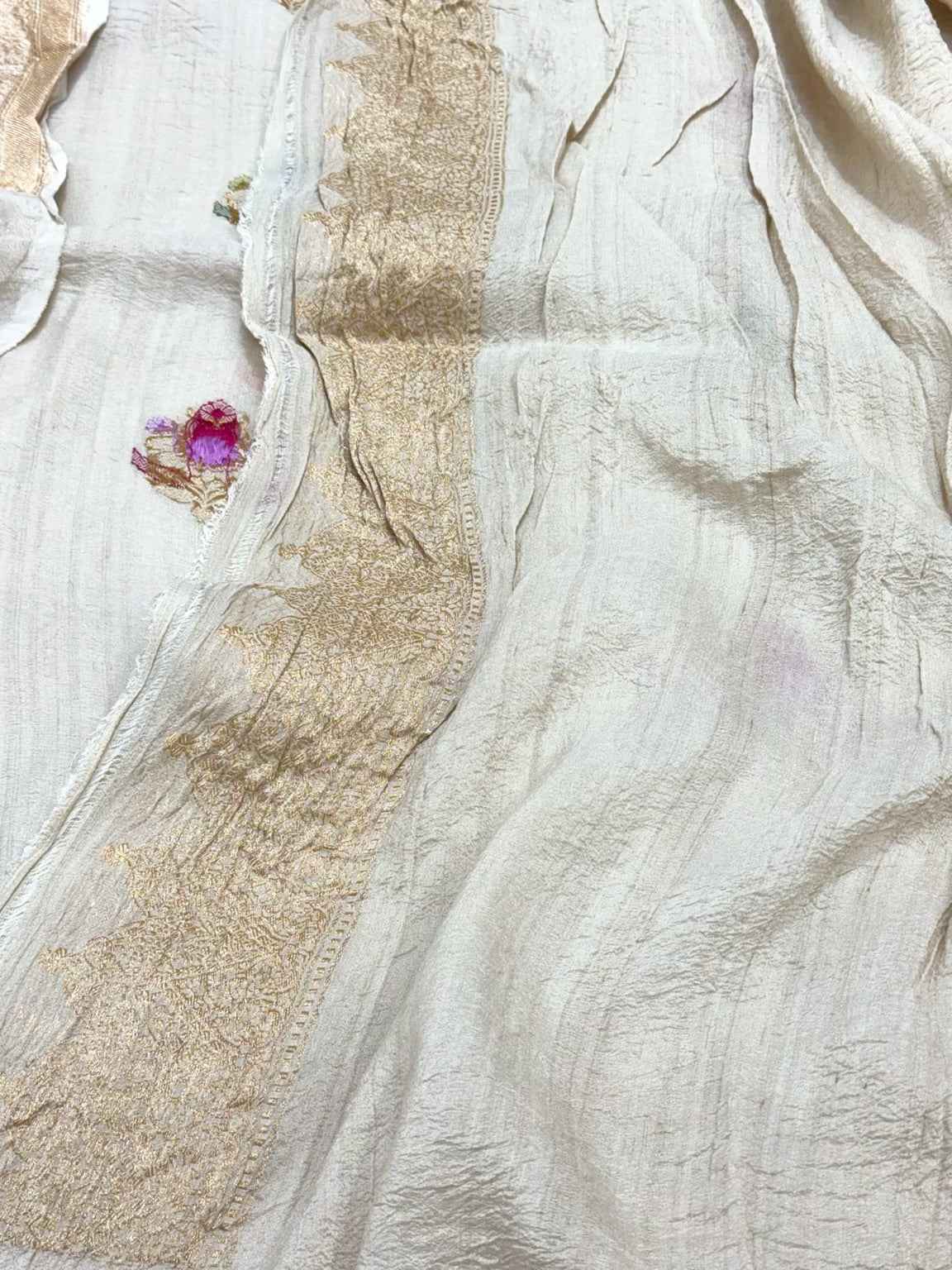 Ivory Pure Tussar Georgette Silk Handwoven Banarasi Saree With Kadhwa Weave
