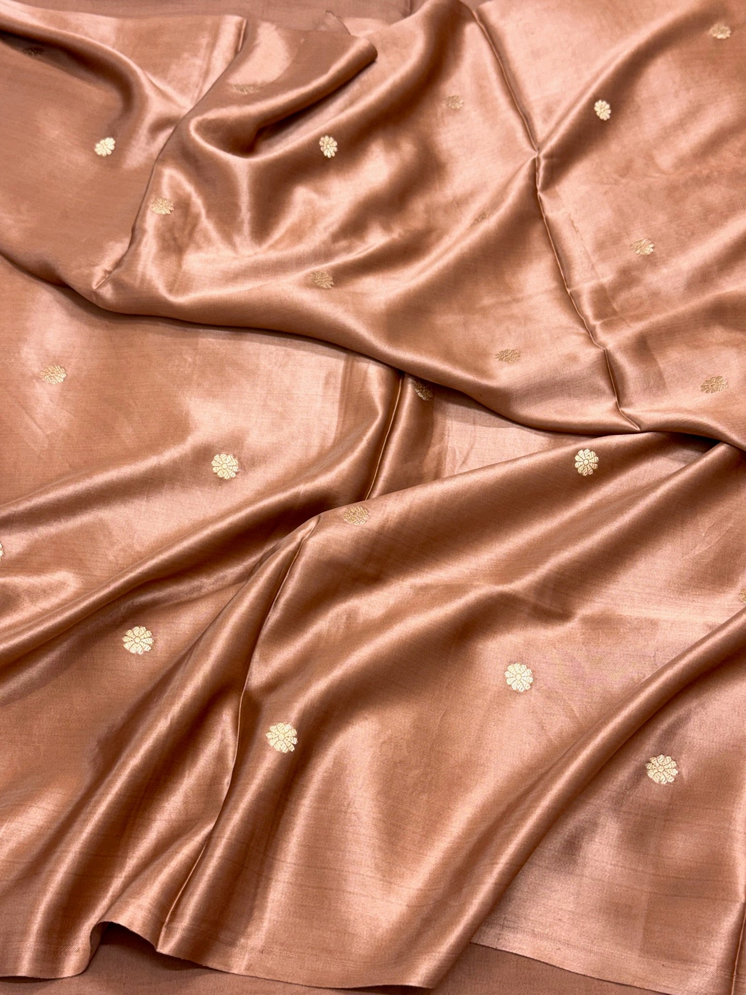 Caramel Pure Mashru Satin Silk Handwoven Banarasi Saree |Kadhuwa Weave|
